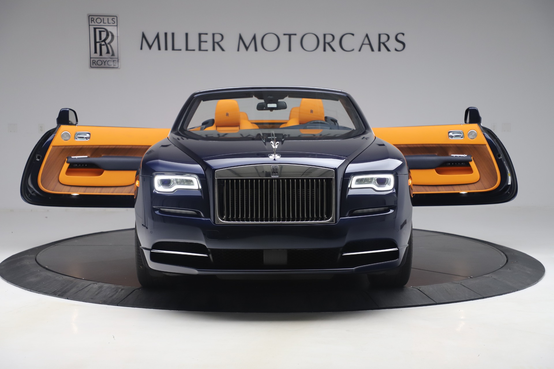 Used-2017-Rolls-Royce-Dawn