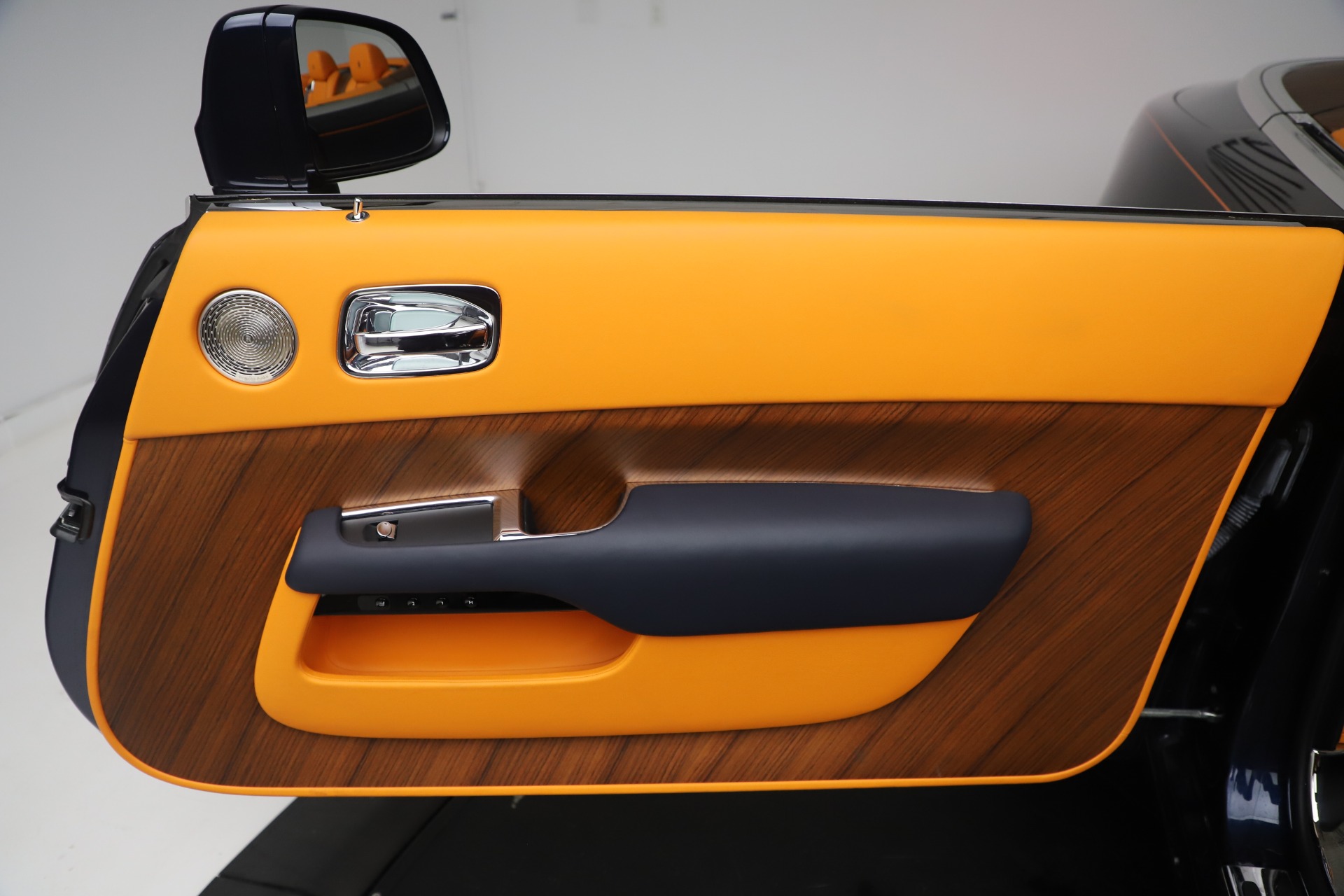 Used-2017-Rolls-Royce-Dawn