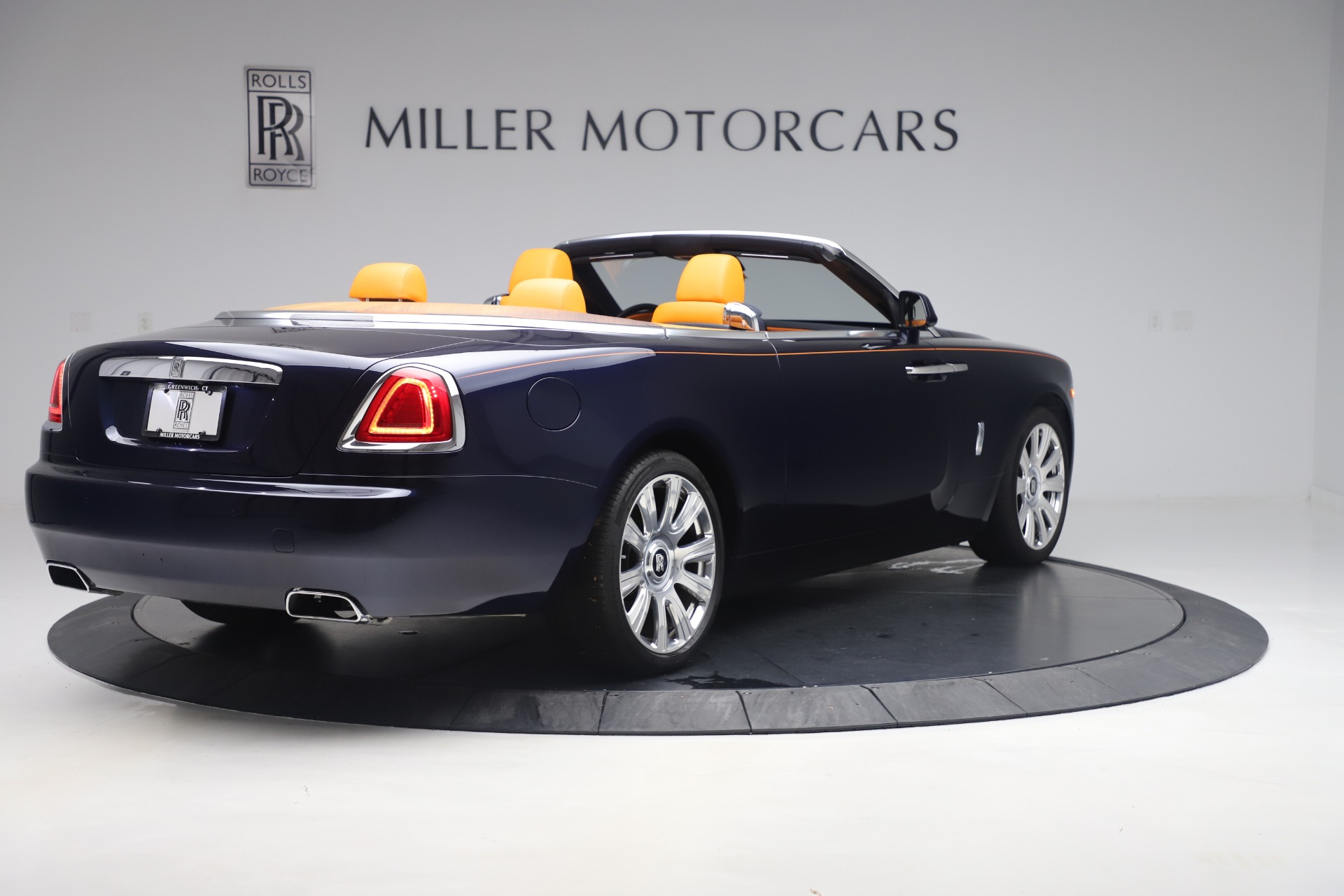 Used-2017-Rolls-Royce-Dawn