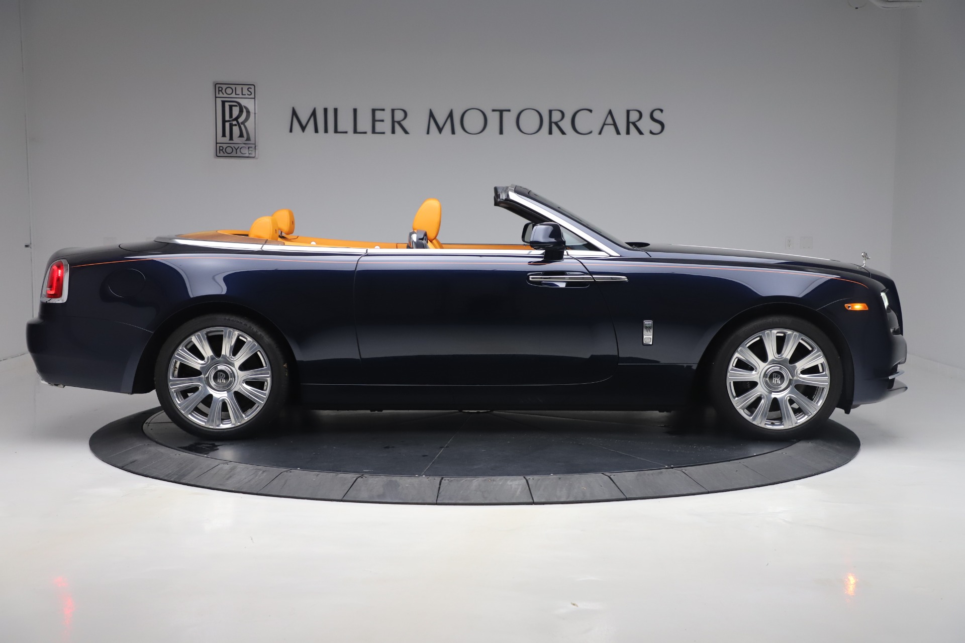 Used-2017-Rolls-Royce-Dawn