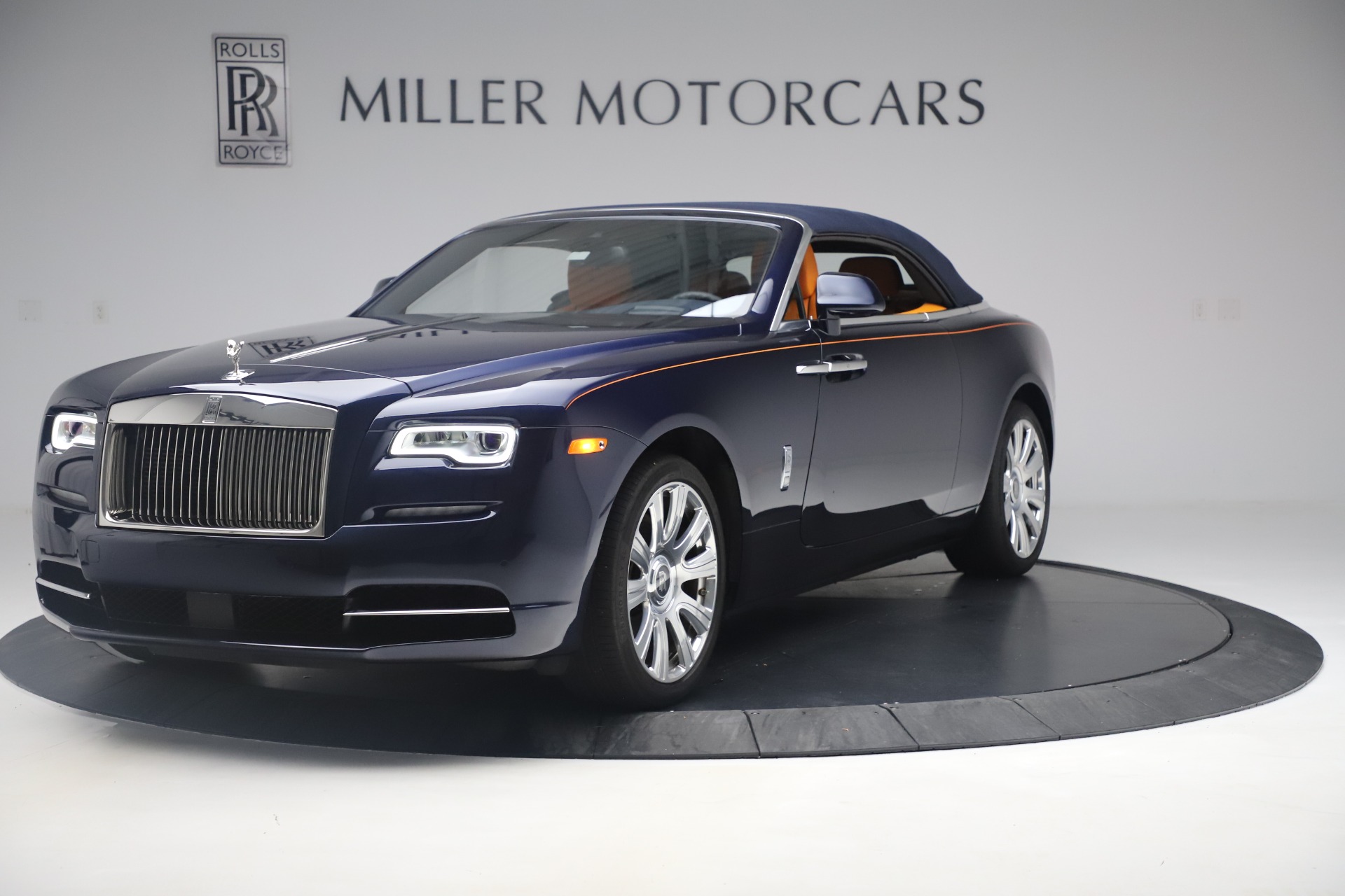 Used-2017-Rolls-Royce-Dawn