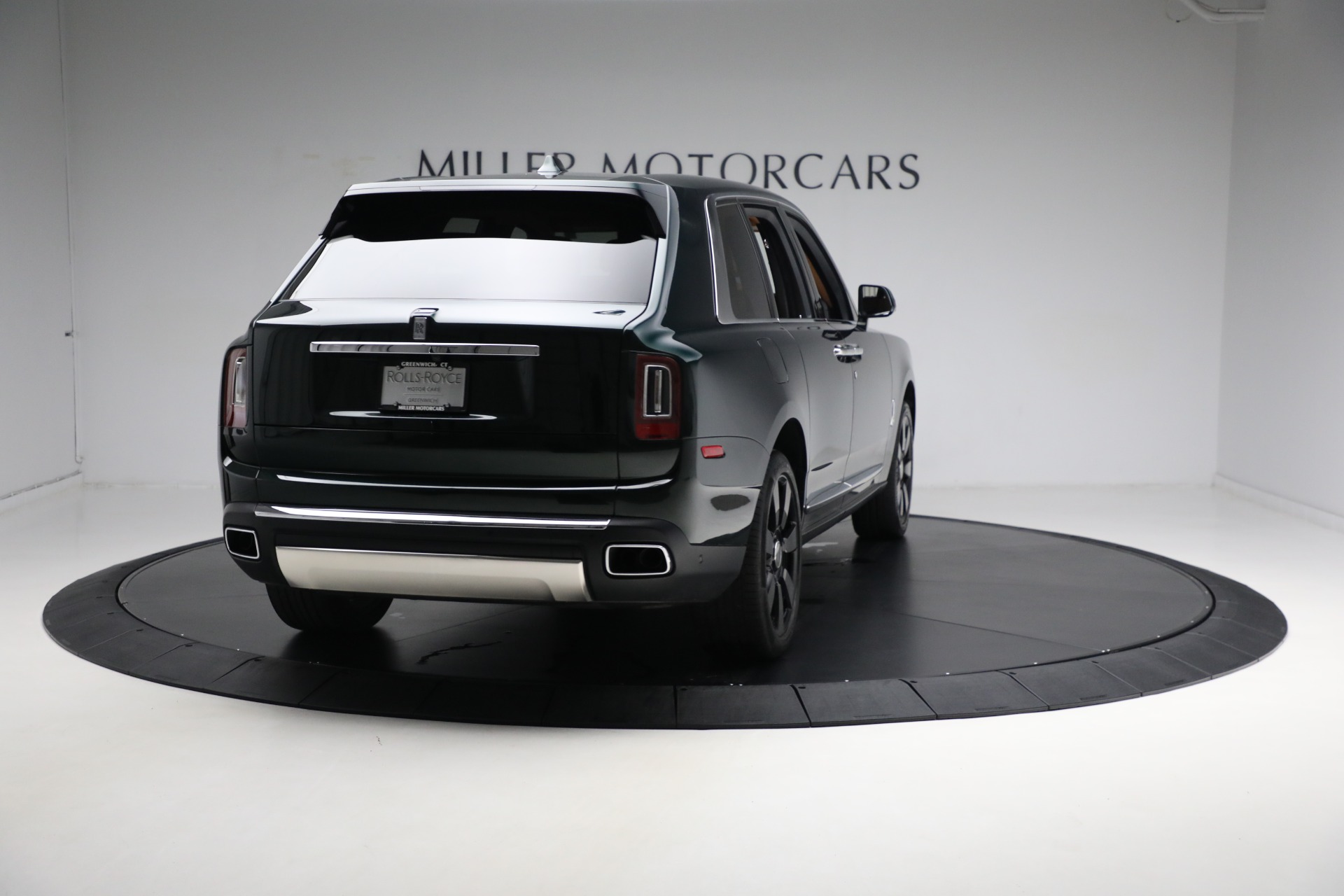 Used-2020-Rolls-Royce-Cullinan