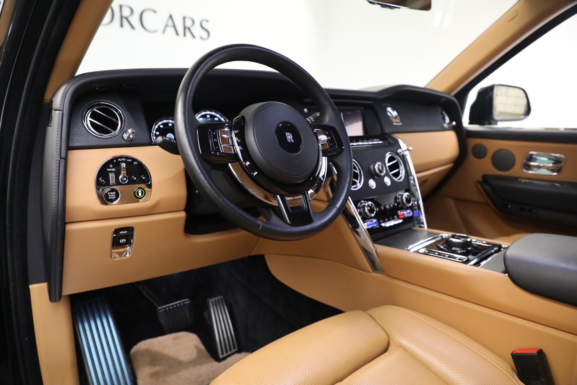 Used-2020-Rolls-Royce-Cullinan