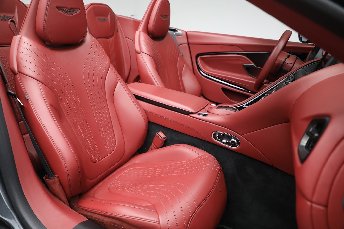 Used-2020-Aston-Martin-DB11-Volante-Convertible