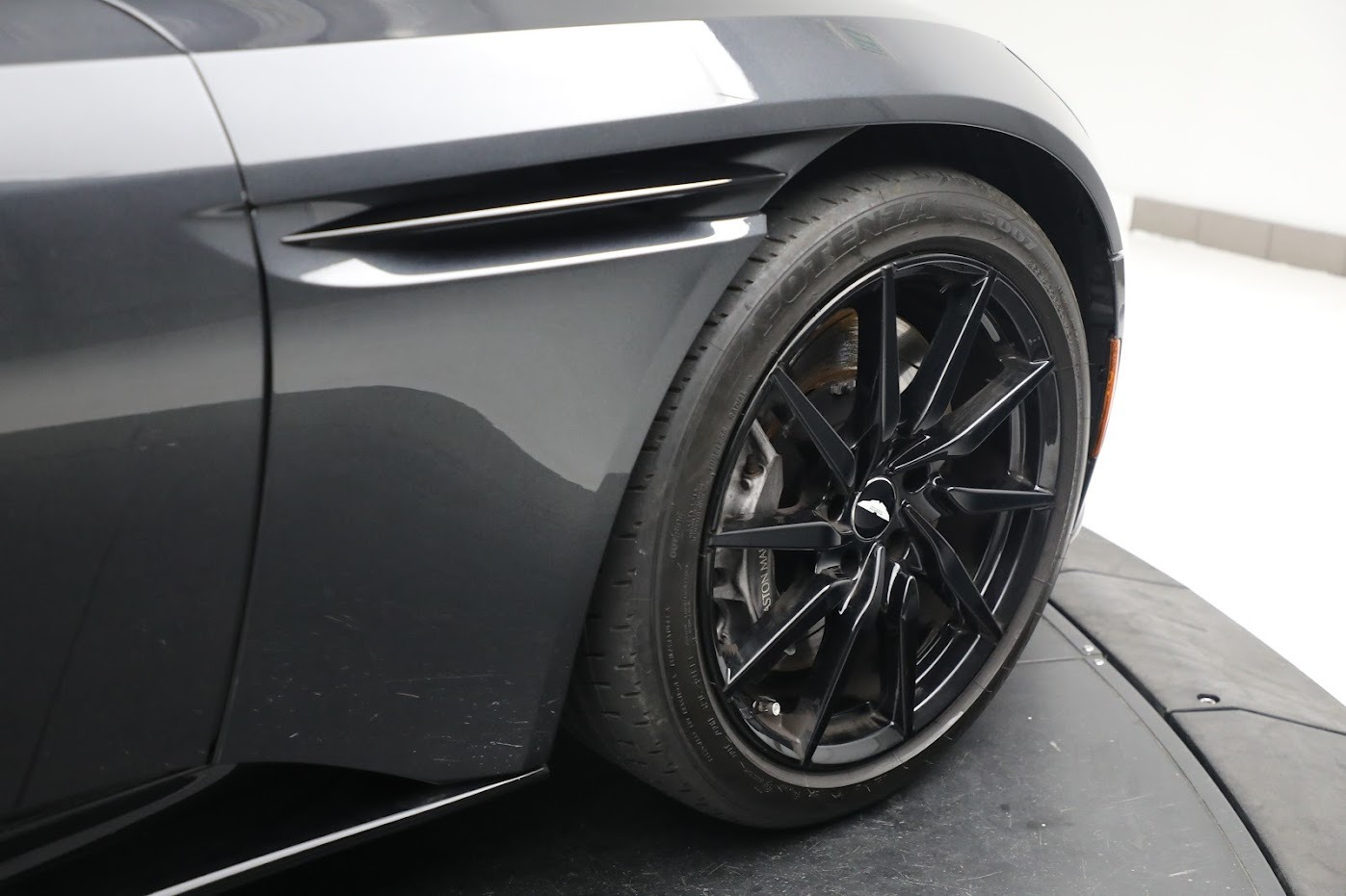 Used-2020-Aston-Martin-DB11-Volante-Convertible