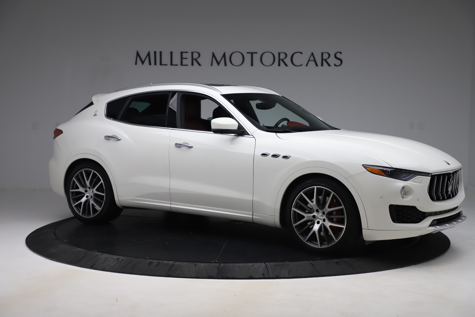 Used-2017-Maserati-Levante-S