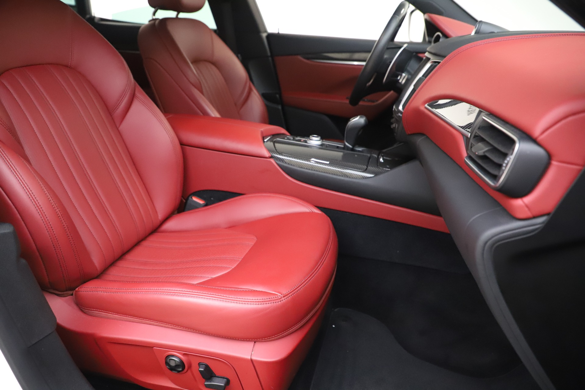 Used-2017-Maserati-Levante-S