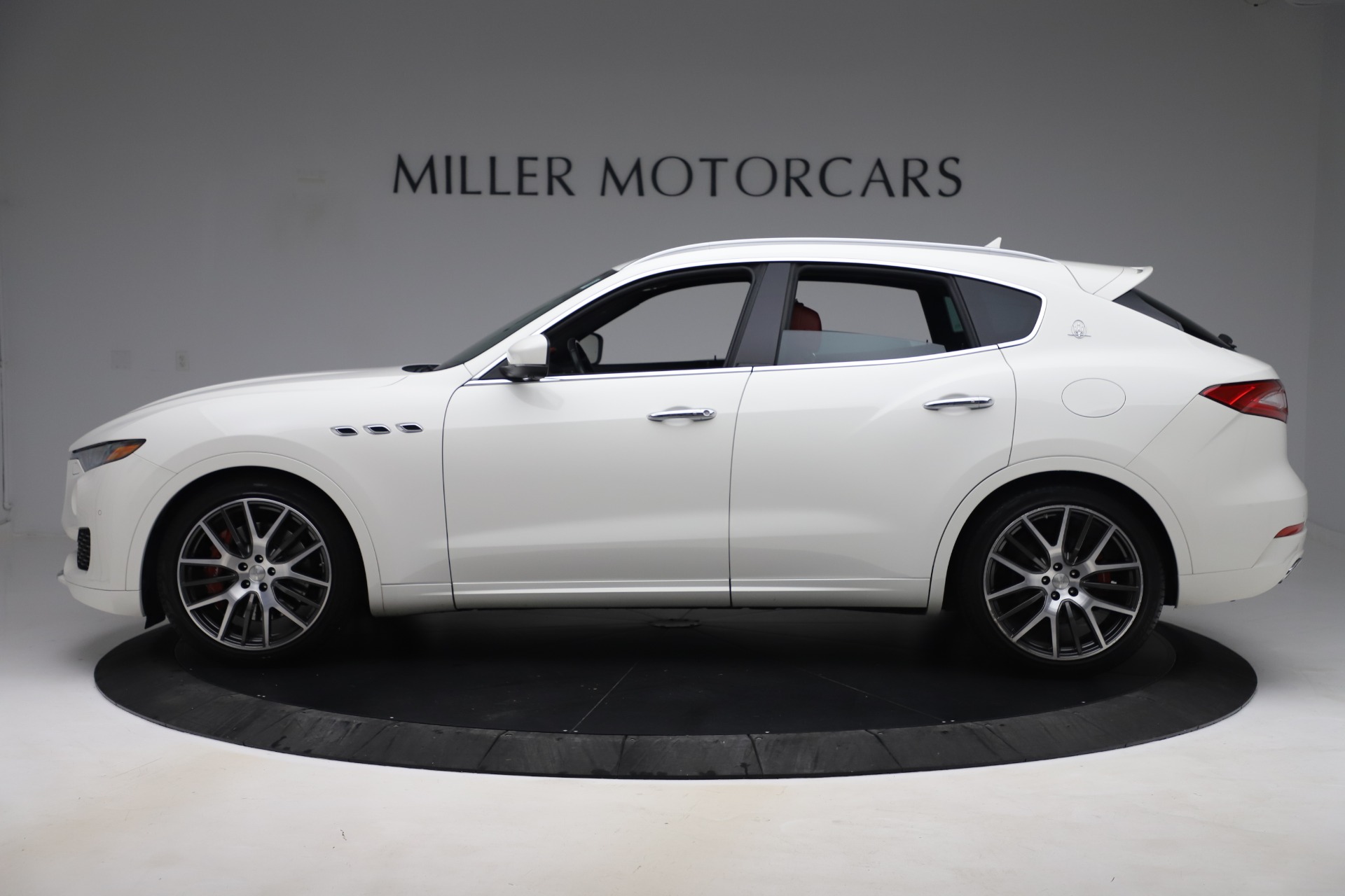 Used-2017-Maserati-Levante-S