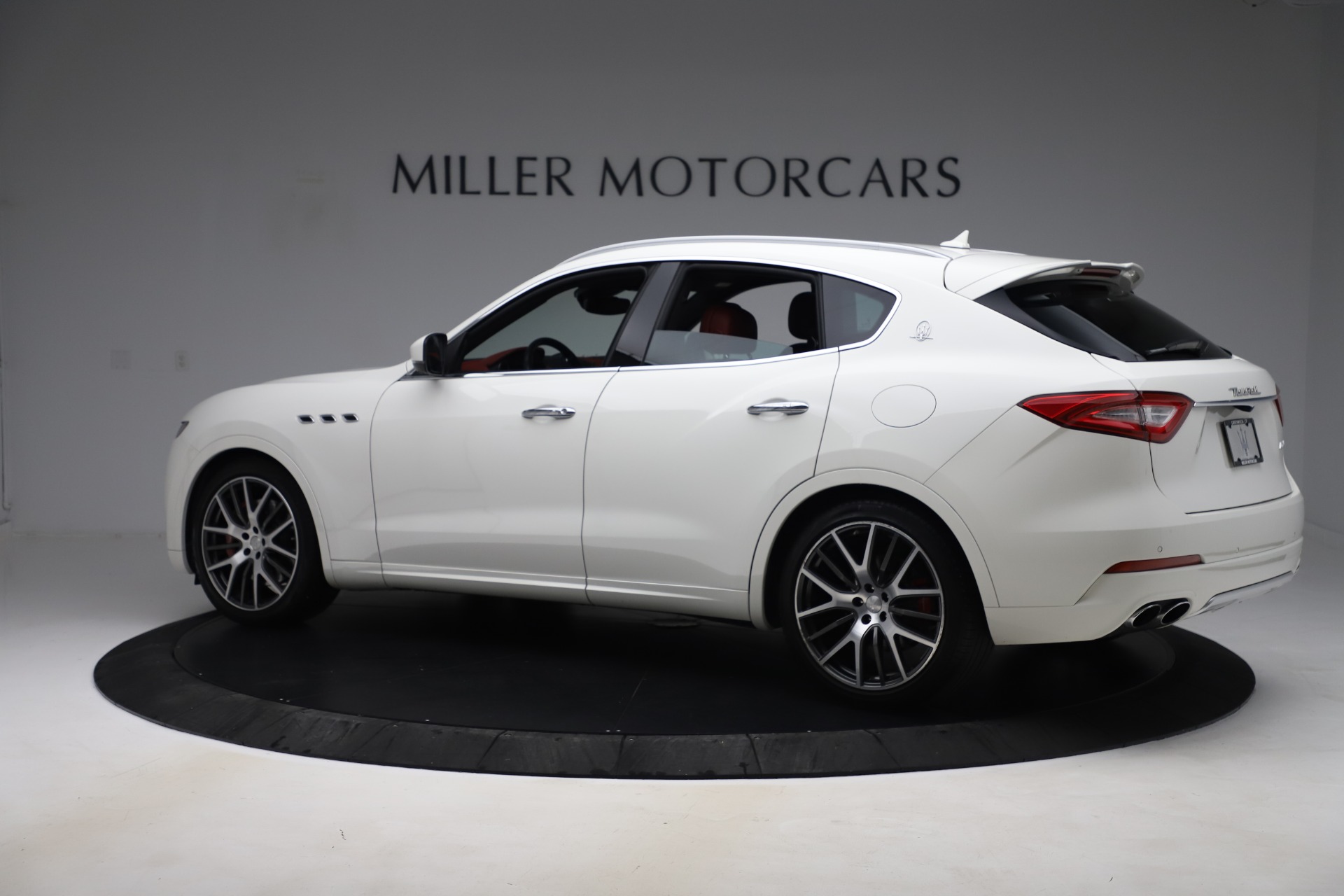 Used-2017-Maserati-Levante-S