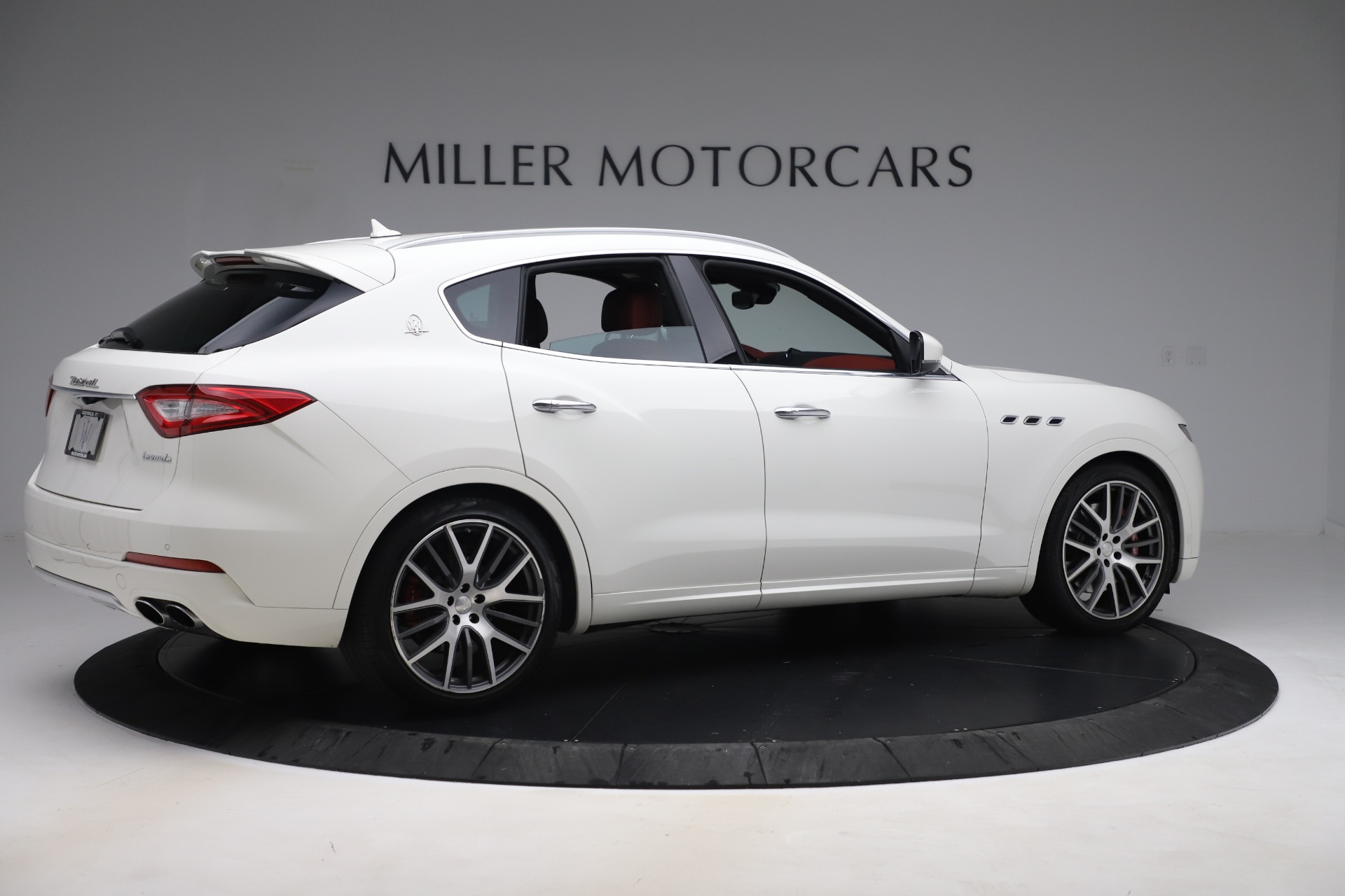 Used-2017-Maserati-Levante-S