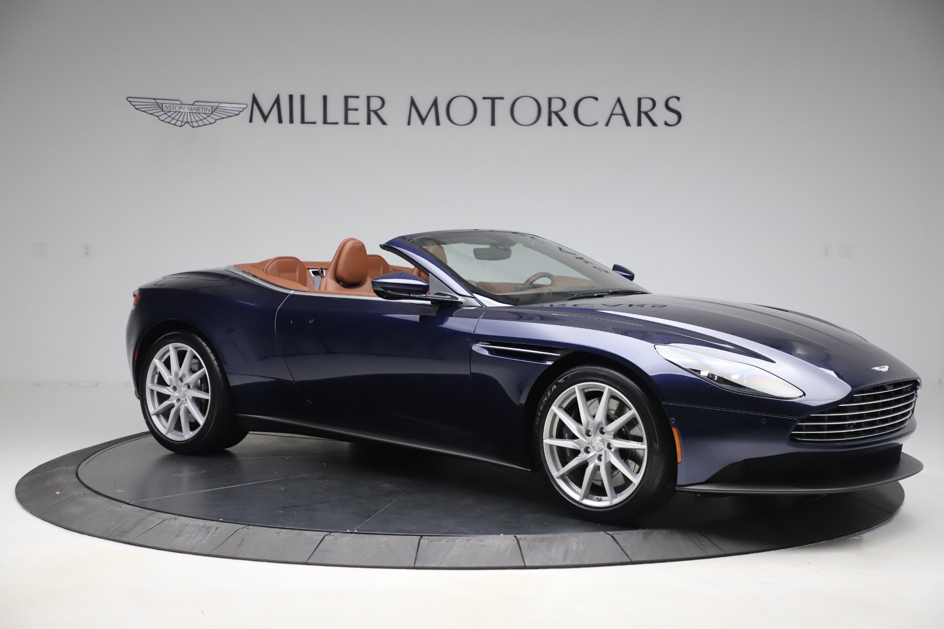 New-2020-Aston-Martin-DB11-Volante-Convertible