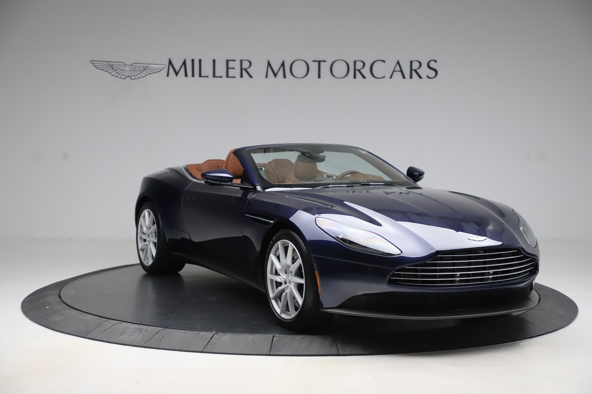 New-2020-Aston-Martin-DB11-Volante-Convertible