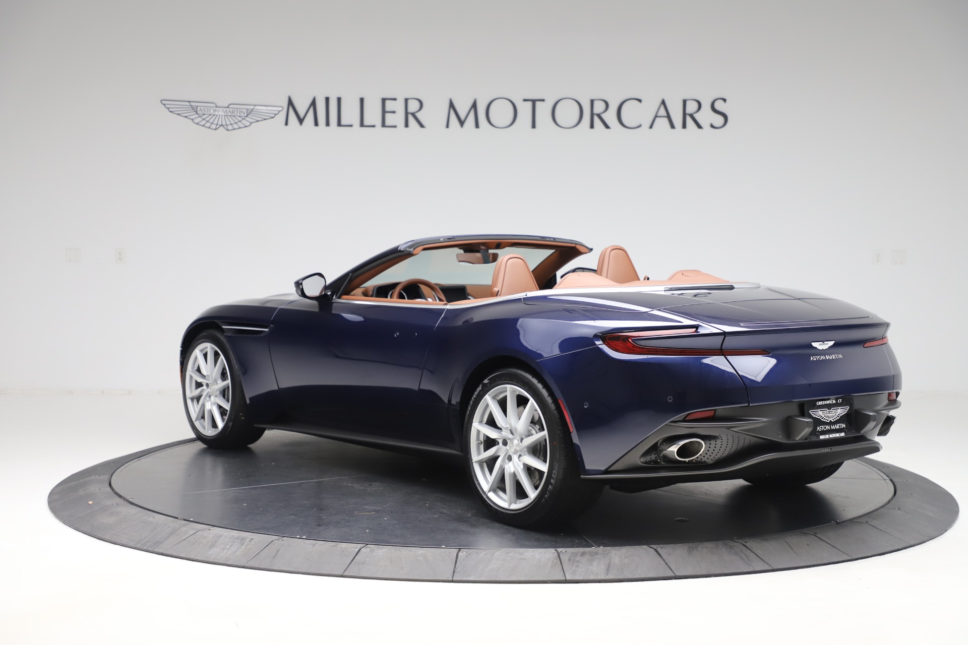 New-2020-Aston-Martin-DB11-Volante-Convertible