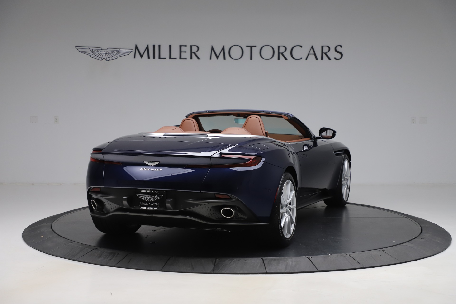 New-2020-Aston-Martin-DB11-Volante-Convertible
