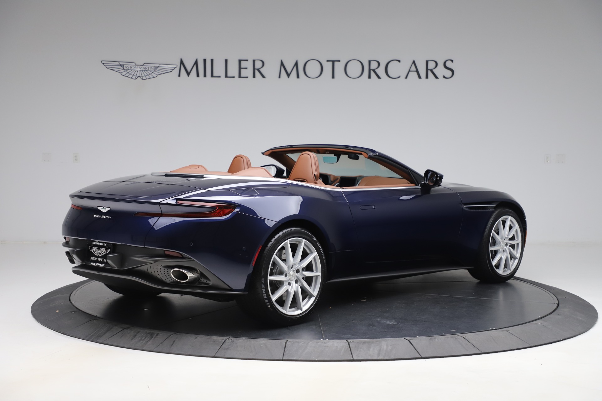 New-2020-Aston-Martin-DB11-Volante-Convertible