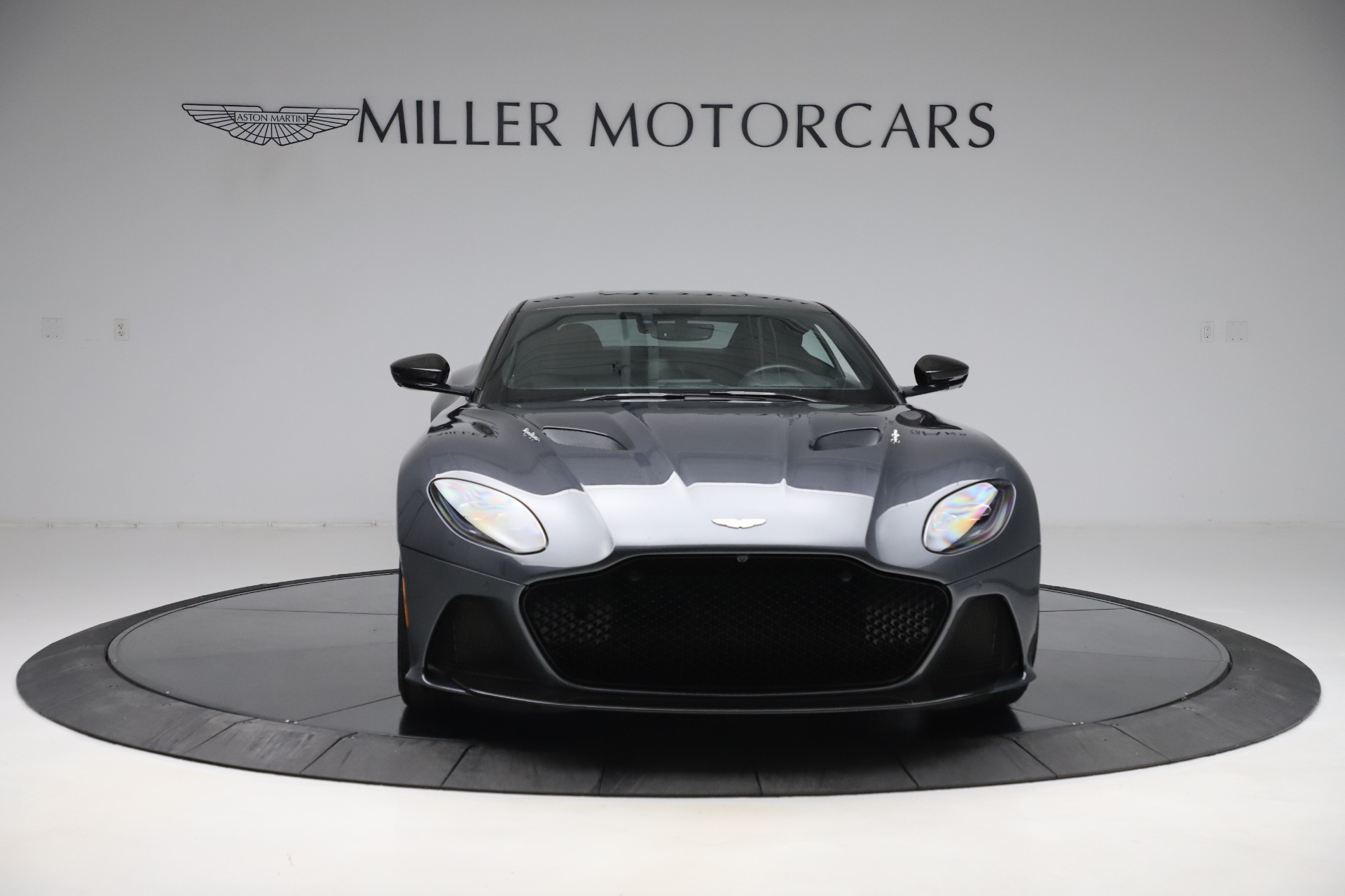 Used-2019-Aston-Martin-DBS-Superleggera-Coupe