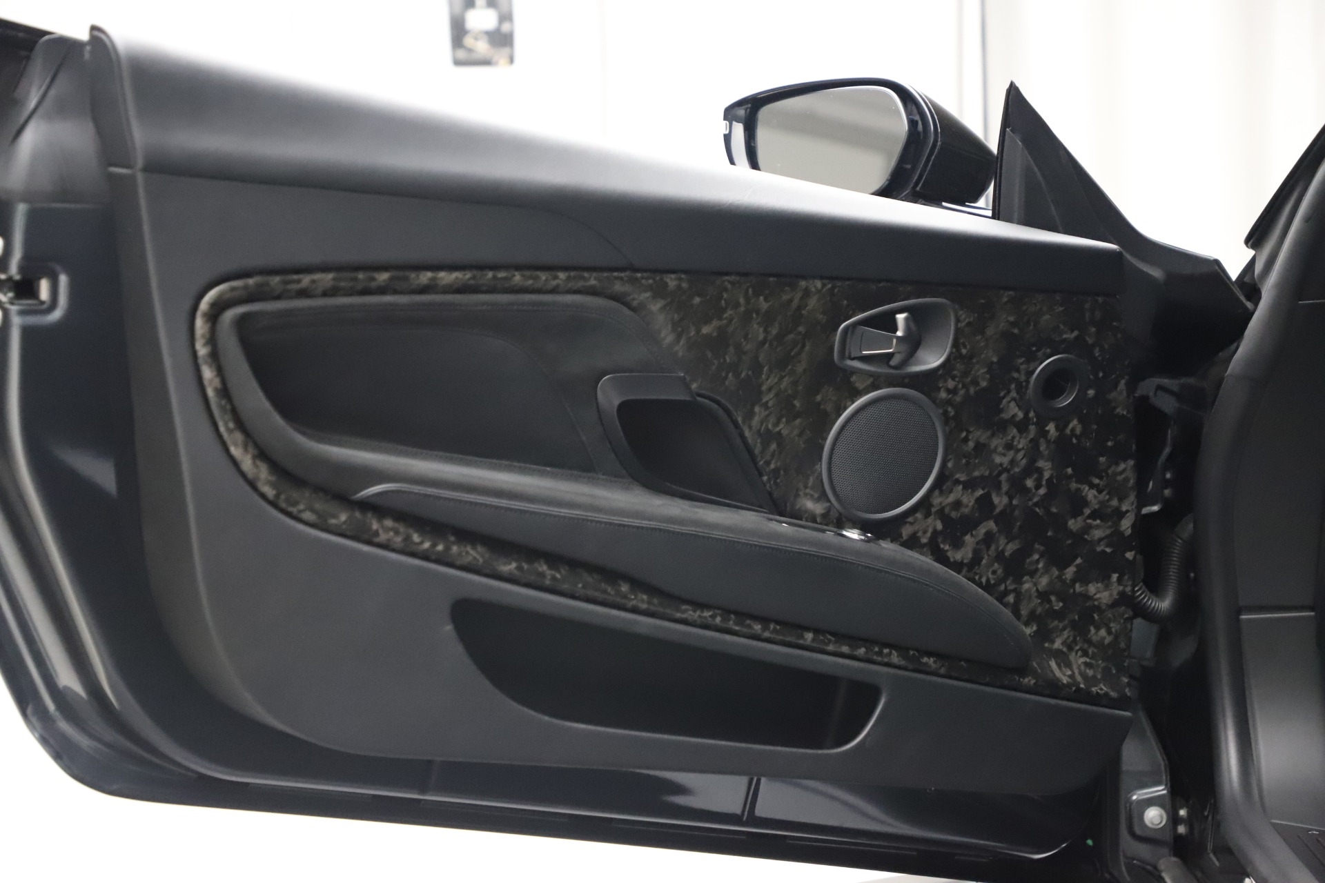 Used-2019-Aston-Martin-DBS-Superleggera-Coupe