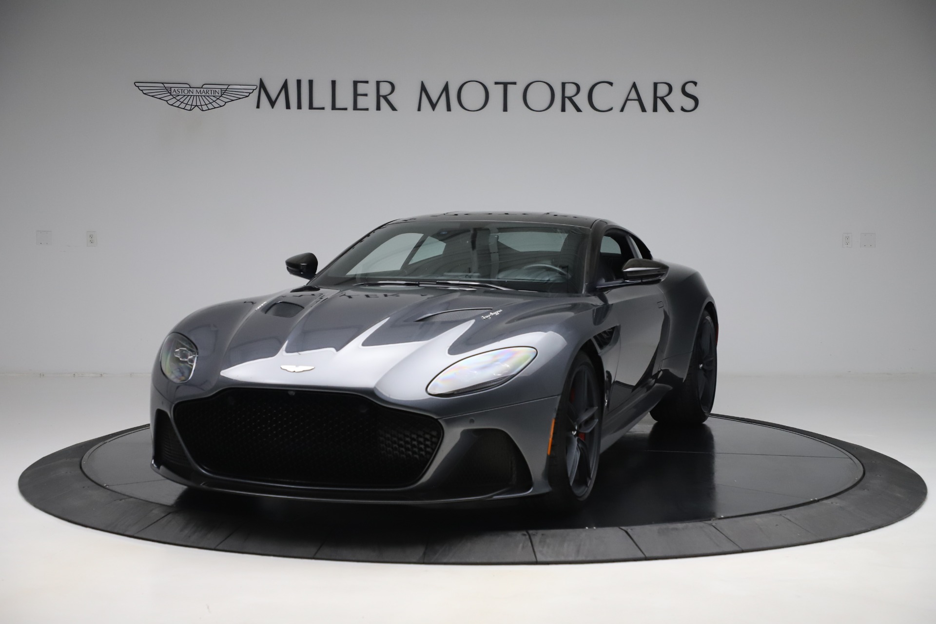 Used-2019-Aston-Martin-DBS-Superleggera-Coupe