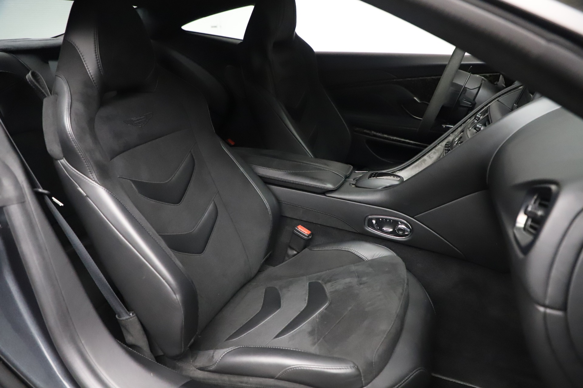 Used-2019-Aston-Martin-DBS-Superleggera-Coupe