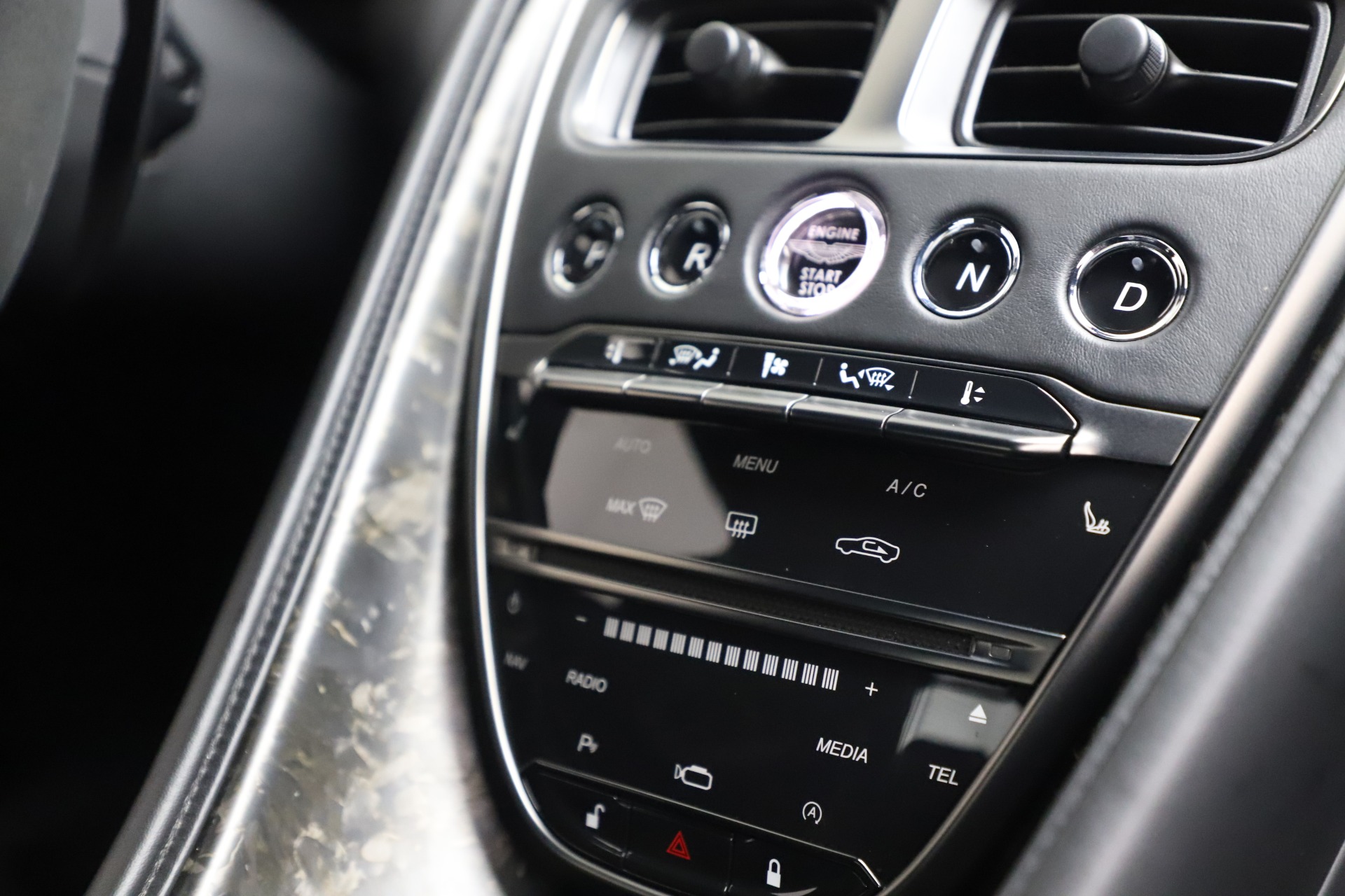 Used-2019-Aston-Martin-DBS-Superleggera-Coupe