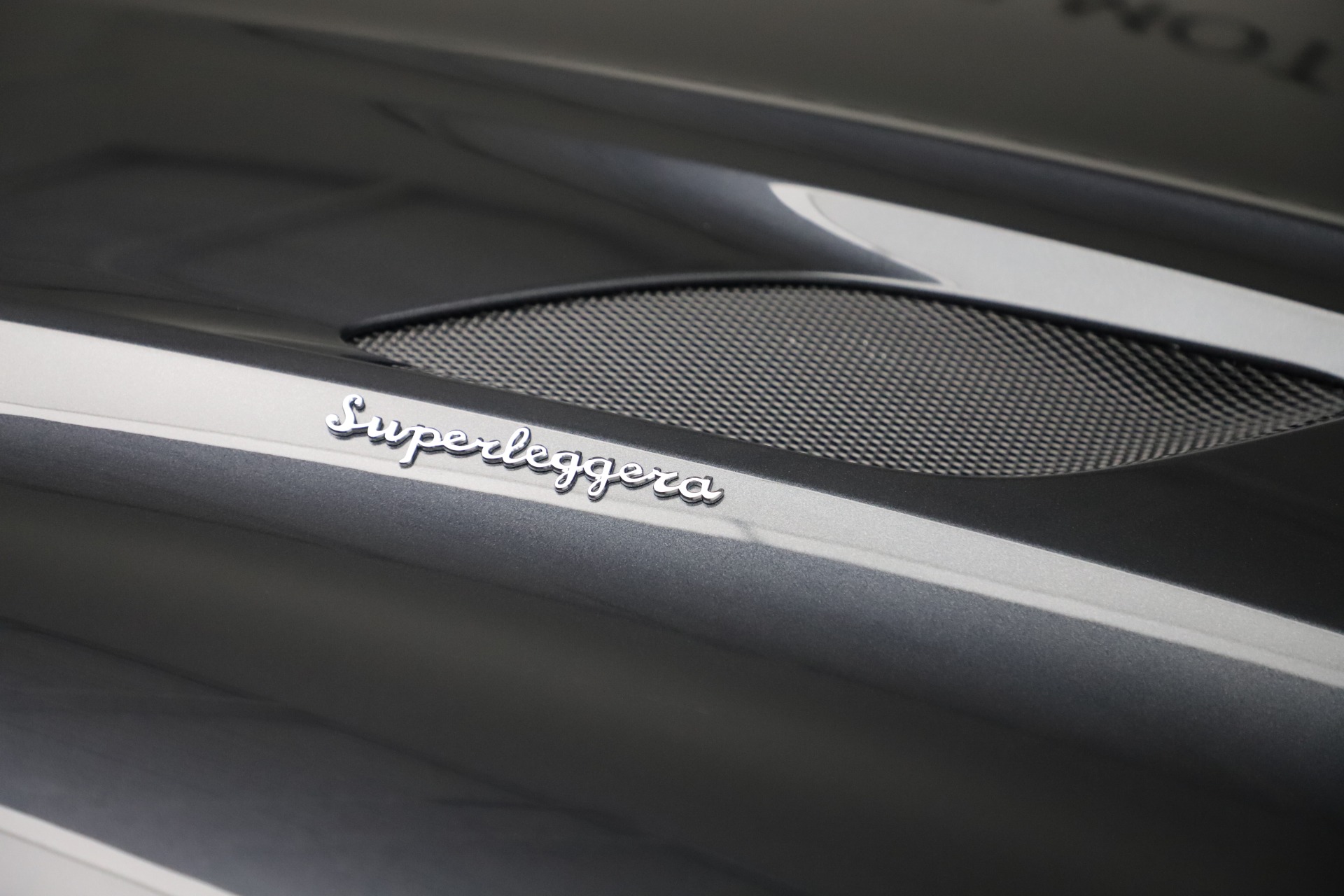 Used-2019-Aston-Martin-DBS-Superleggera-Coupe