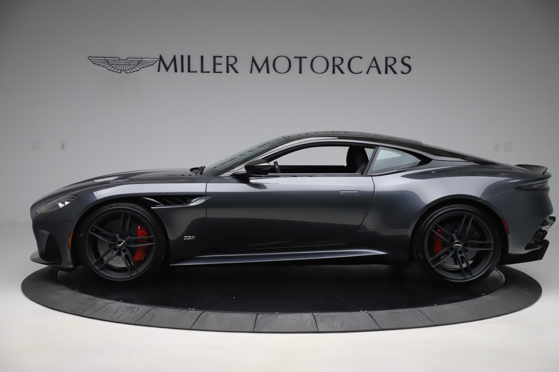 Used-2019-Aston-Martin-DBS-Superleggera-Coupe