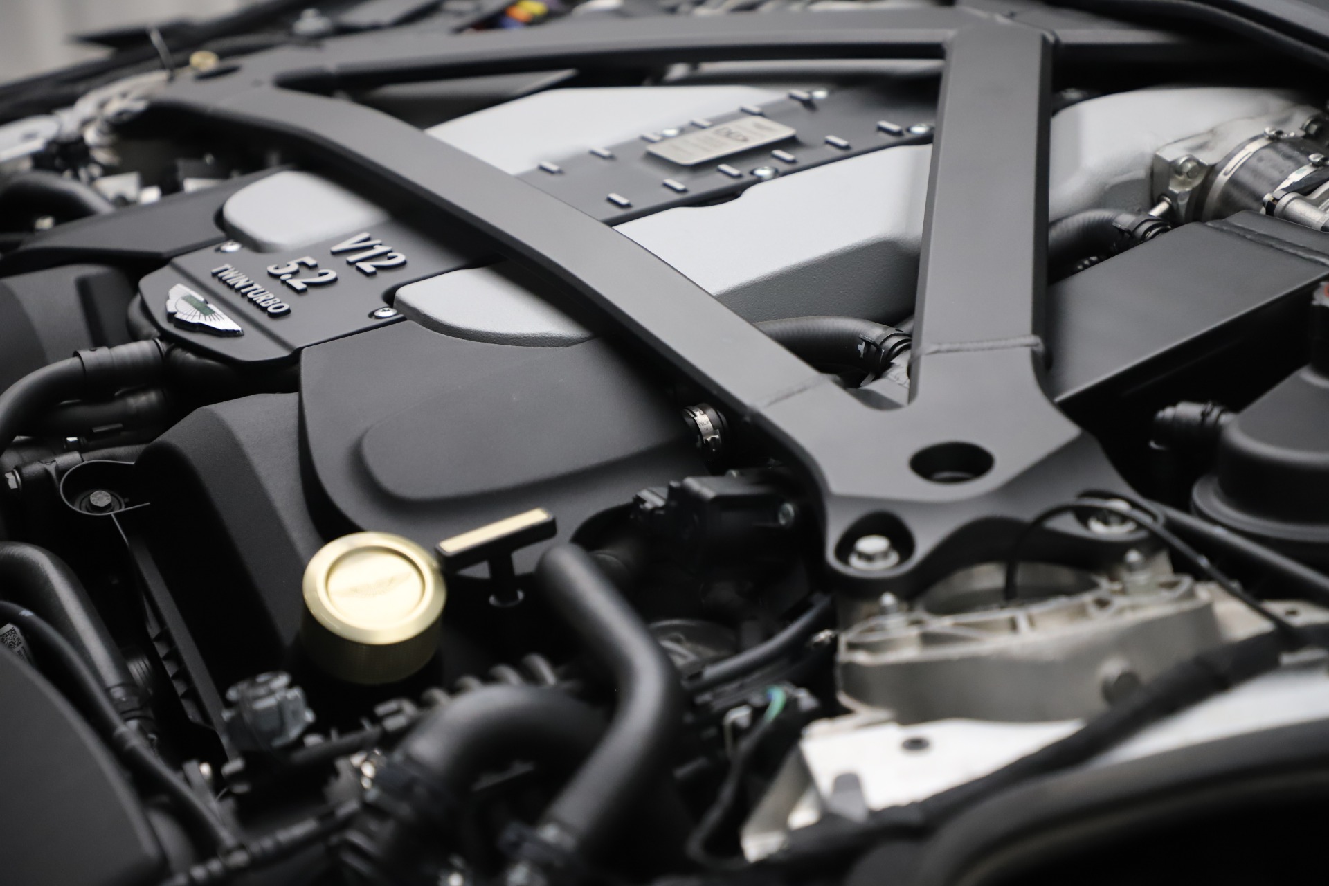 Used-2019-Aston-Martin-DBS-Superleggera-Coupe