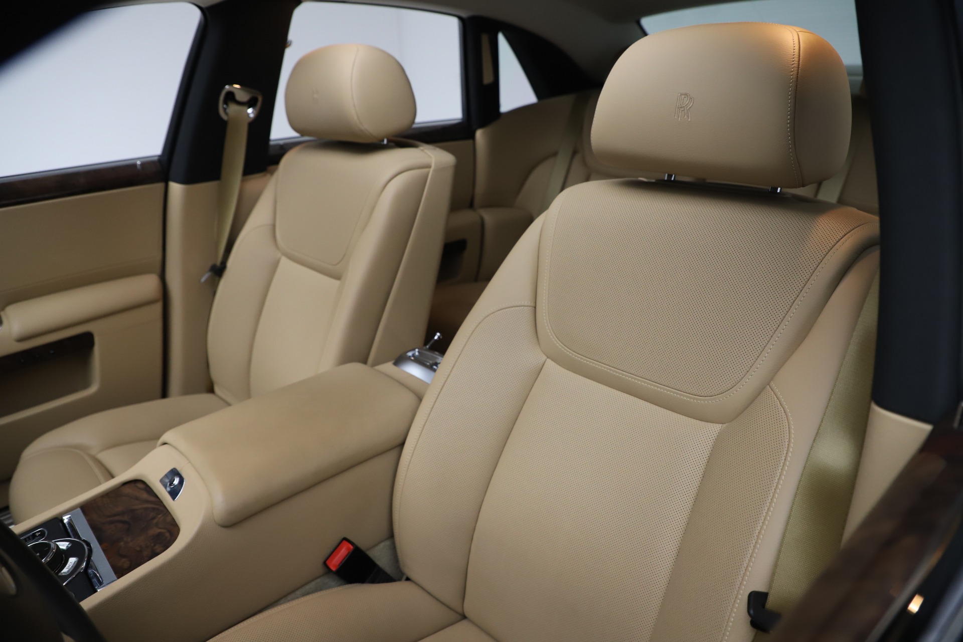 Used-2015-Rolls-Royce-Ghost