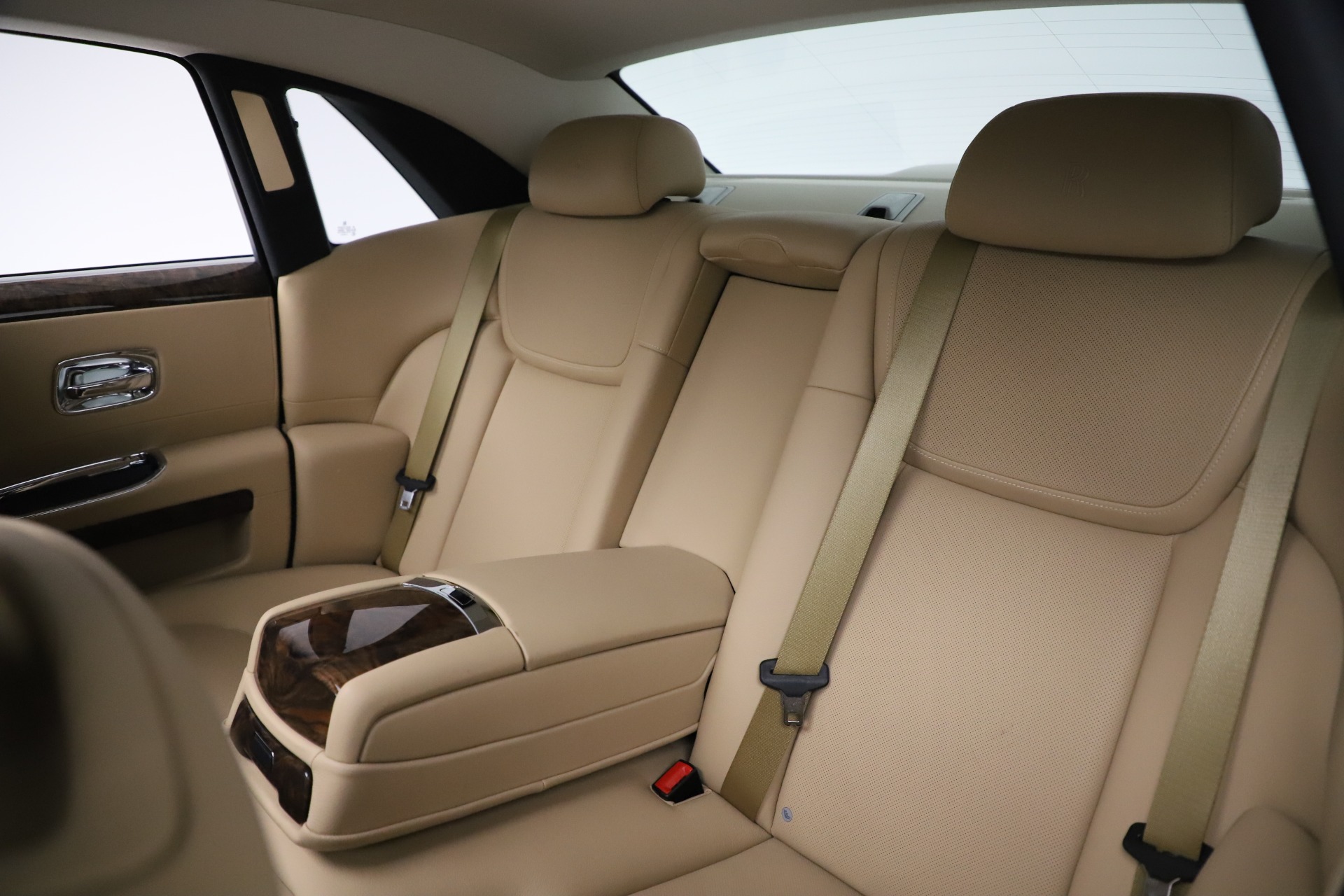 Used-2015-Rolls-Royce-Ghost