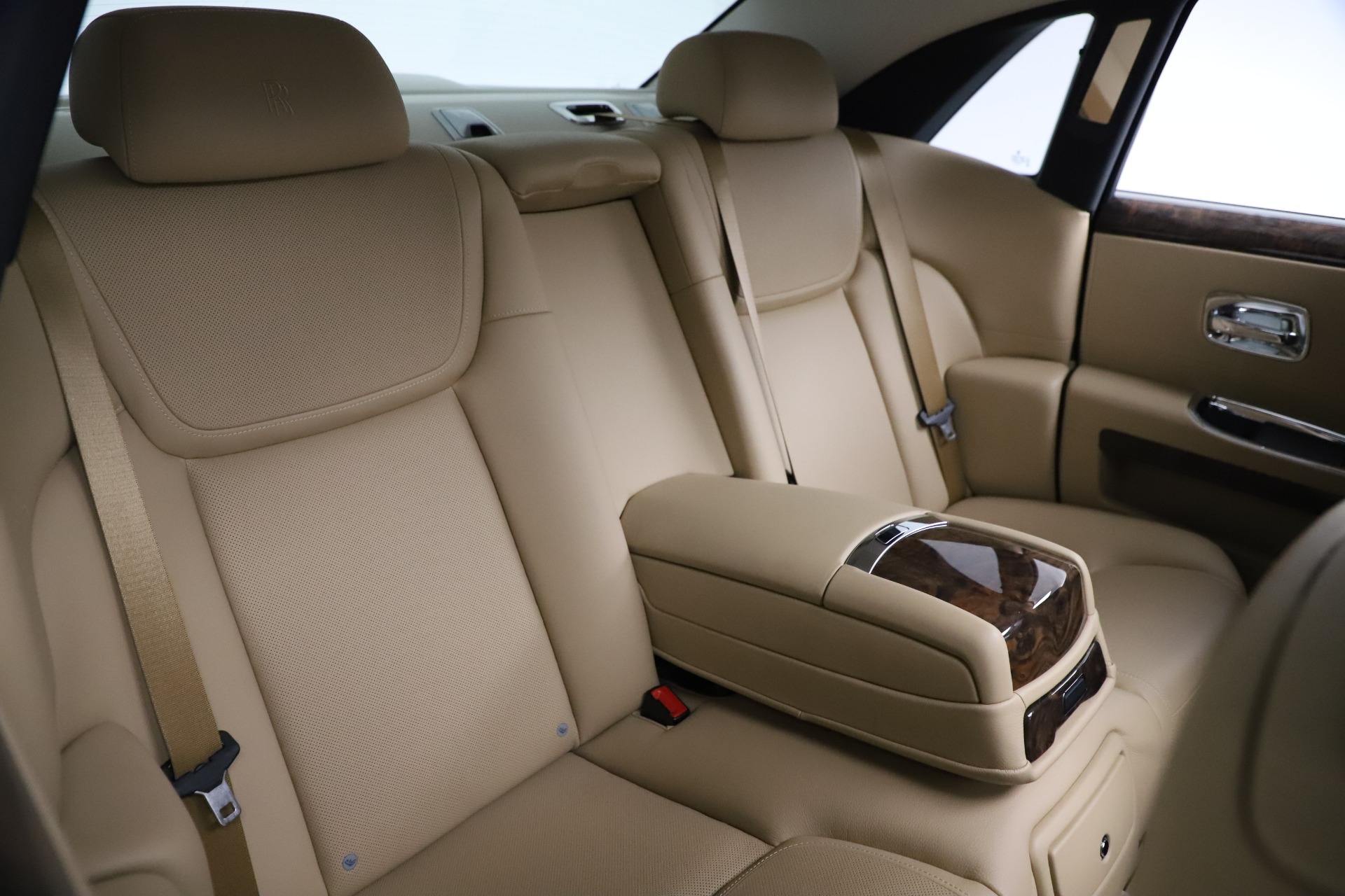 Used-2015-Rolls-Royce-Ghost