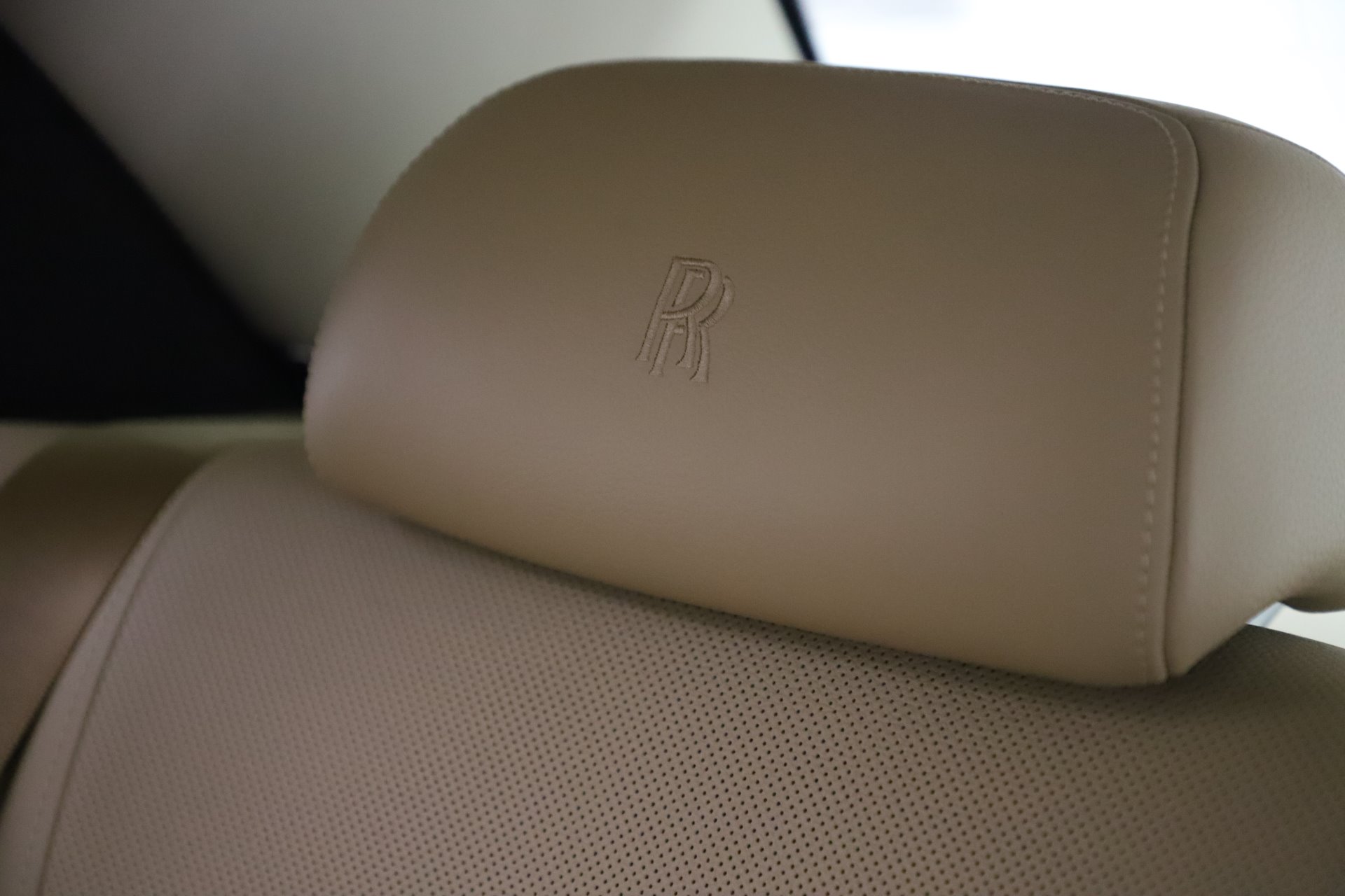 Used-2015-Rolls-Royce-Ghost