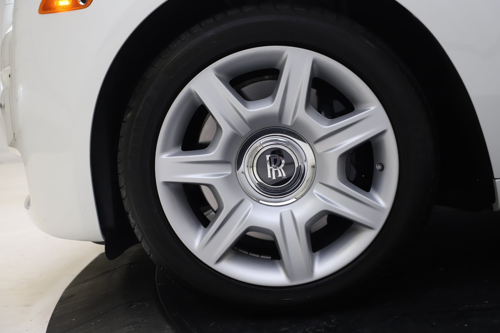 Used-2015-Rolls-Royce-Ghost