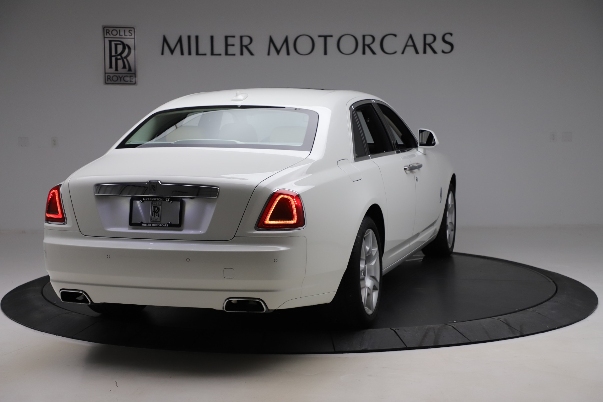 Used-2015-Rolls-Royce-Ghost
