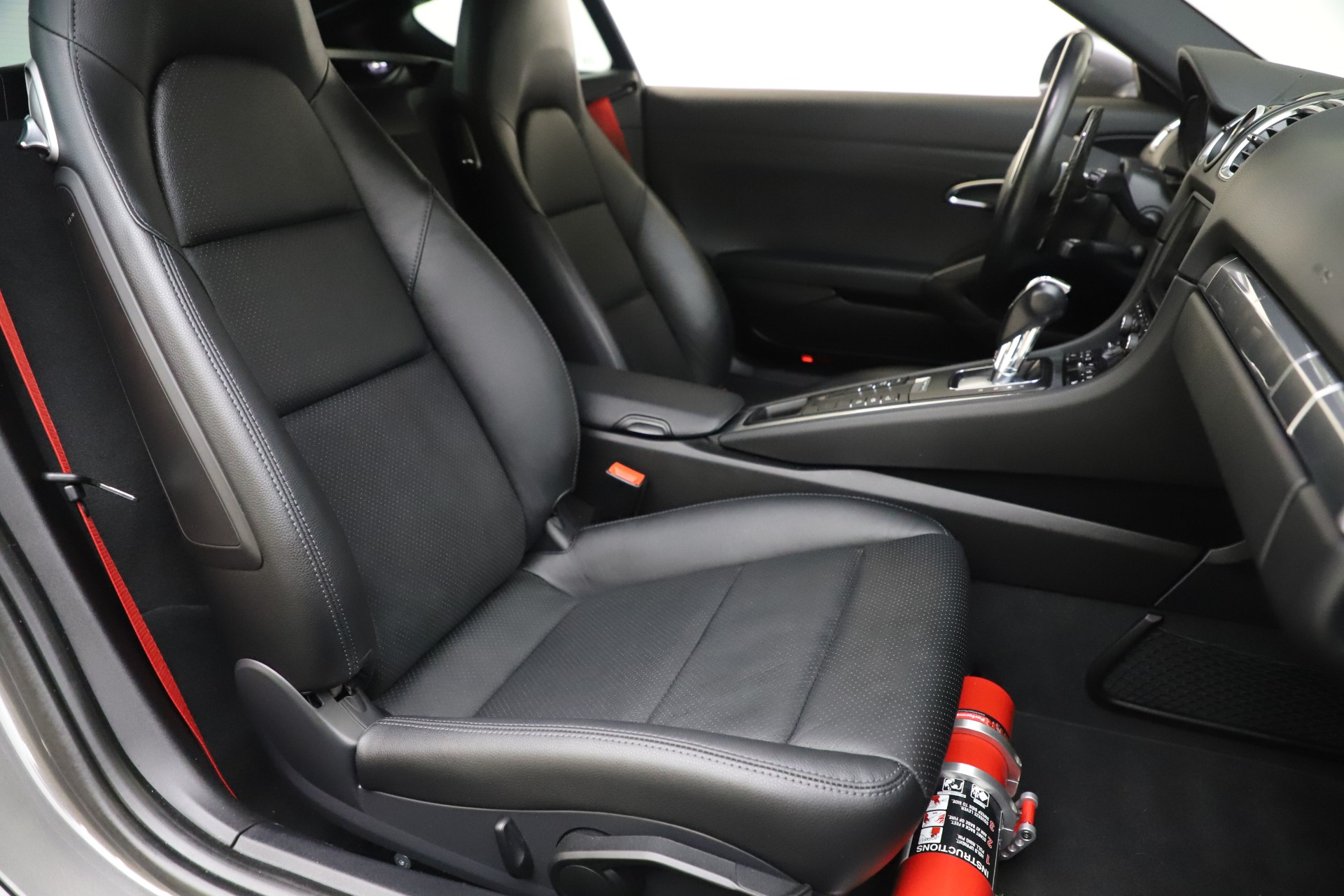 Used-2015-Porsche-Cayman-S