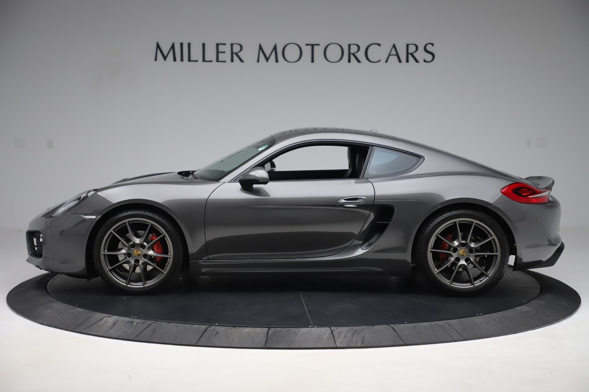 Used-2015-Porsche-Cayman-S