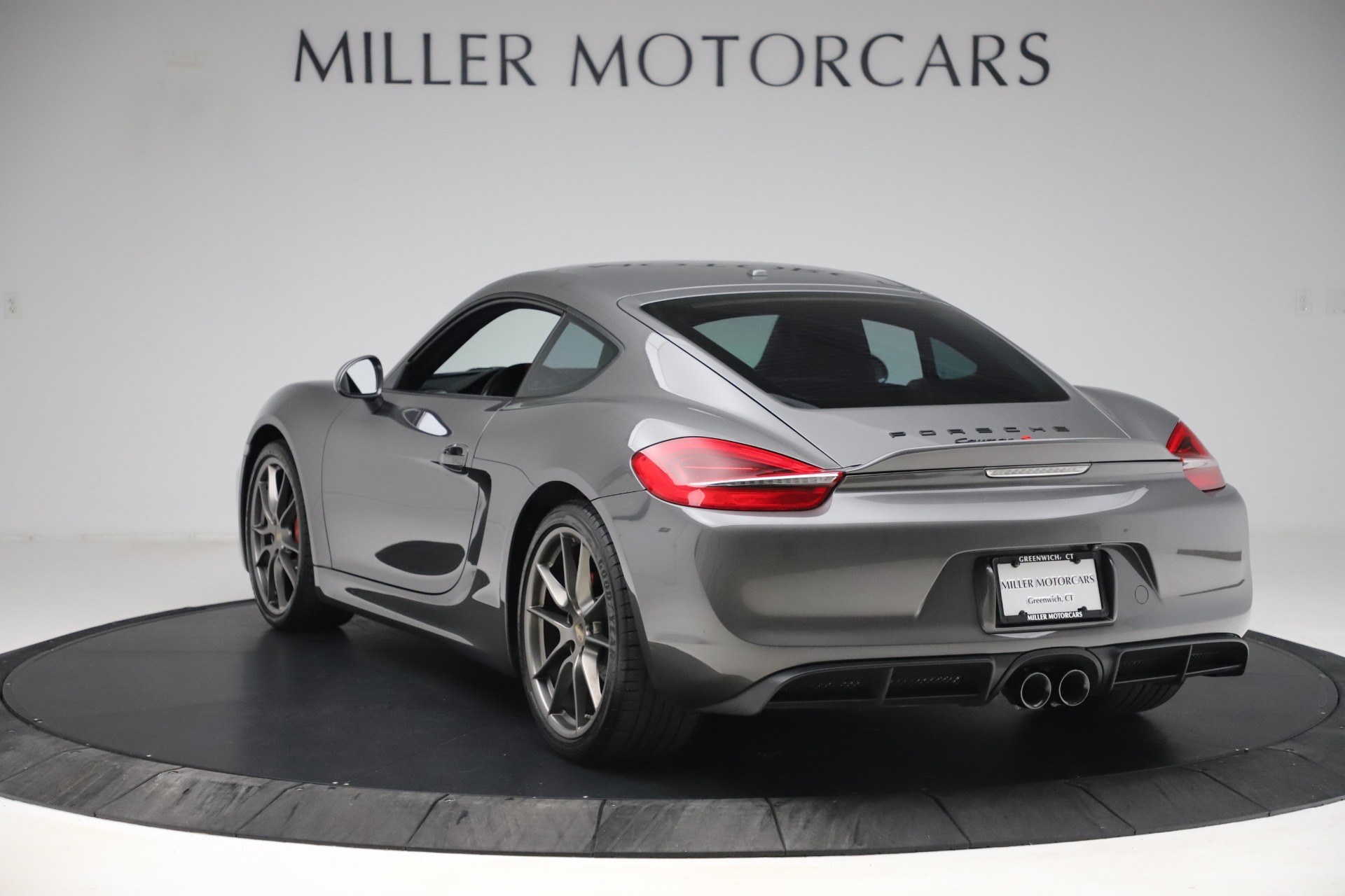 Used-2015-Porsche-Cayman-S