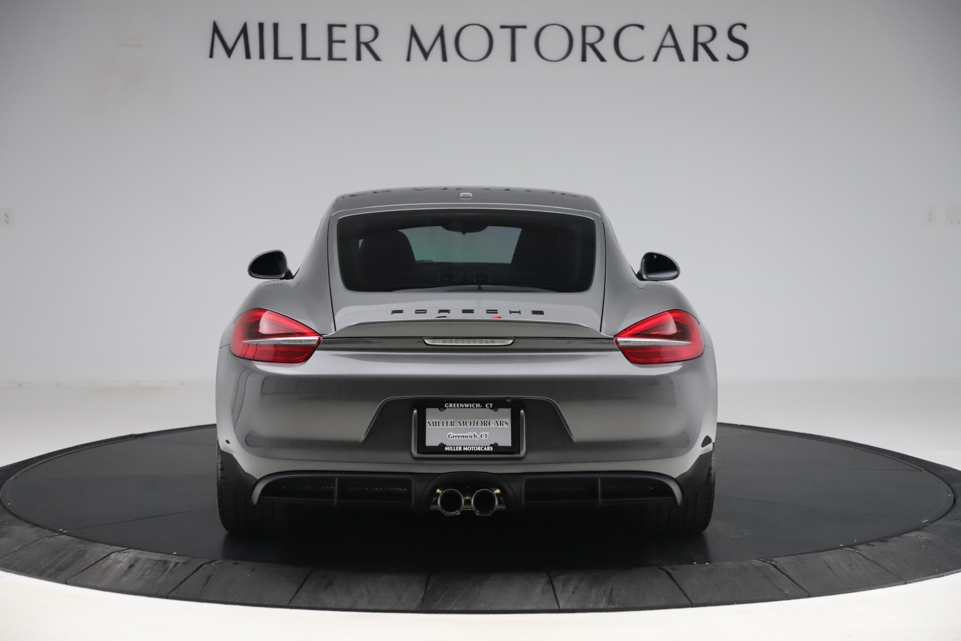 Used-2015-Porsche-Cayman-S