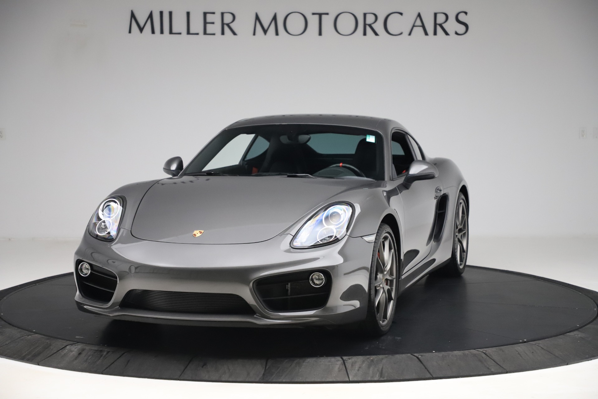 Used-2015-Porsche-Cayman-S