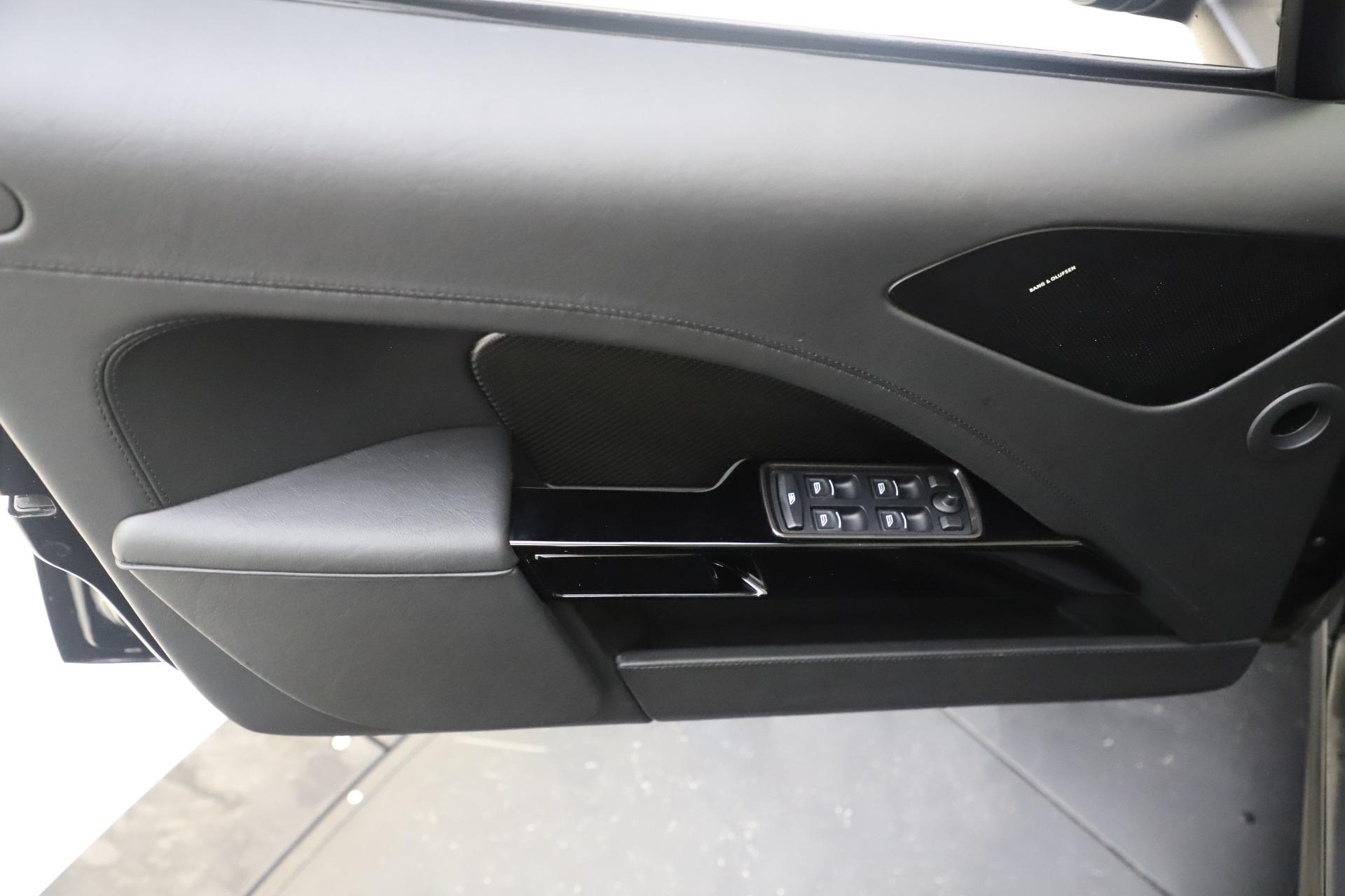 New-2019-Aston-Martin-Rapide-AMR-Sedan