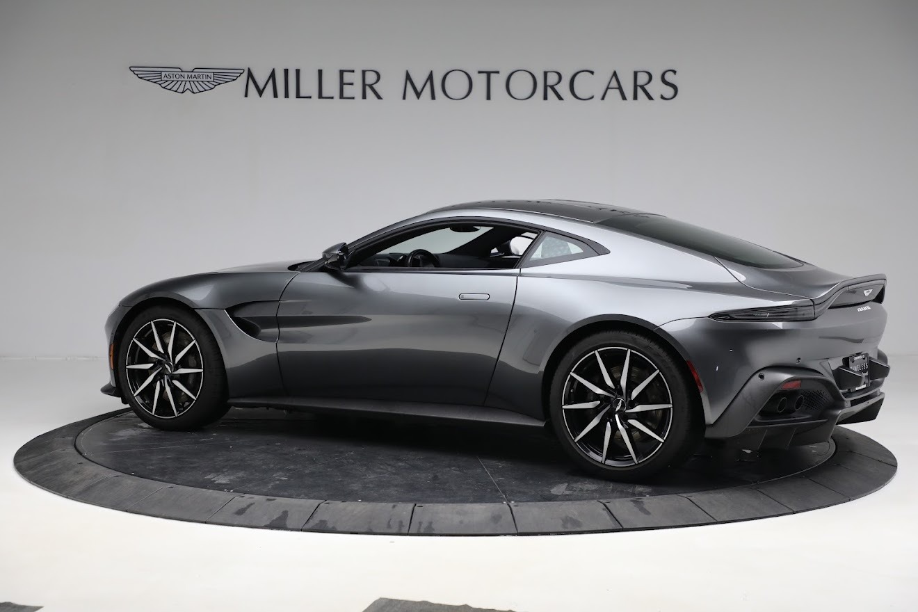 Used-2020-Aston-Martin-Vantage-Coupe