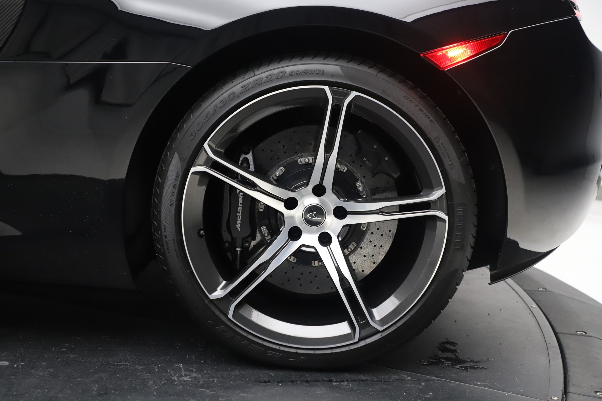 Used-2015-McLaren-650S-Spider