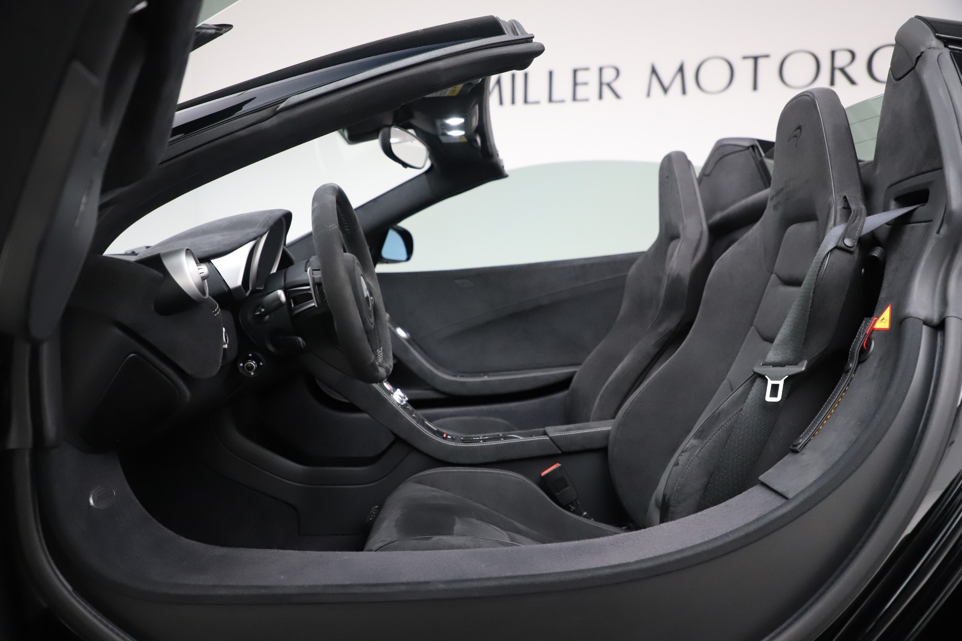 Used-2015-McLaren-650S-Spider