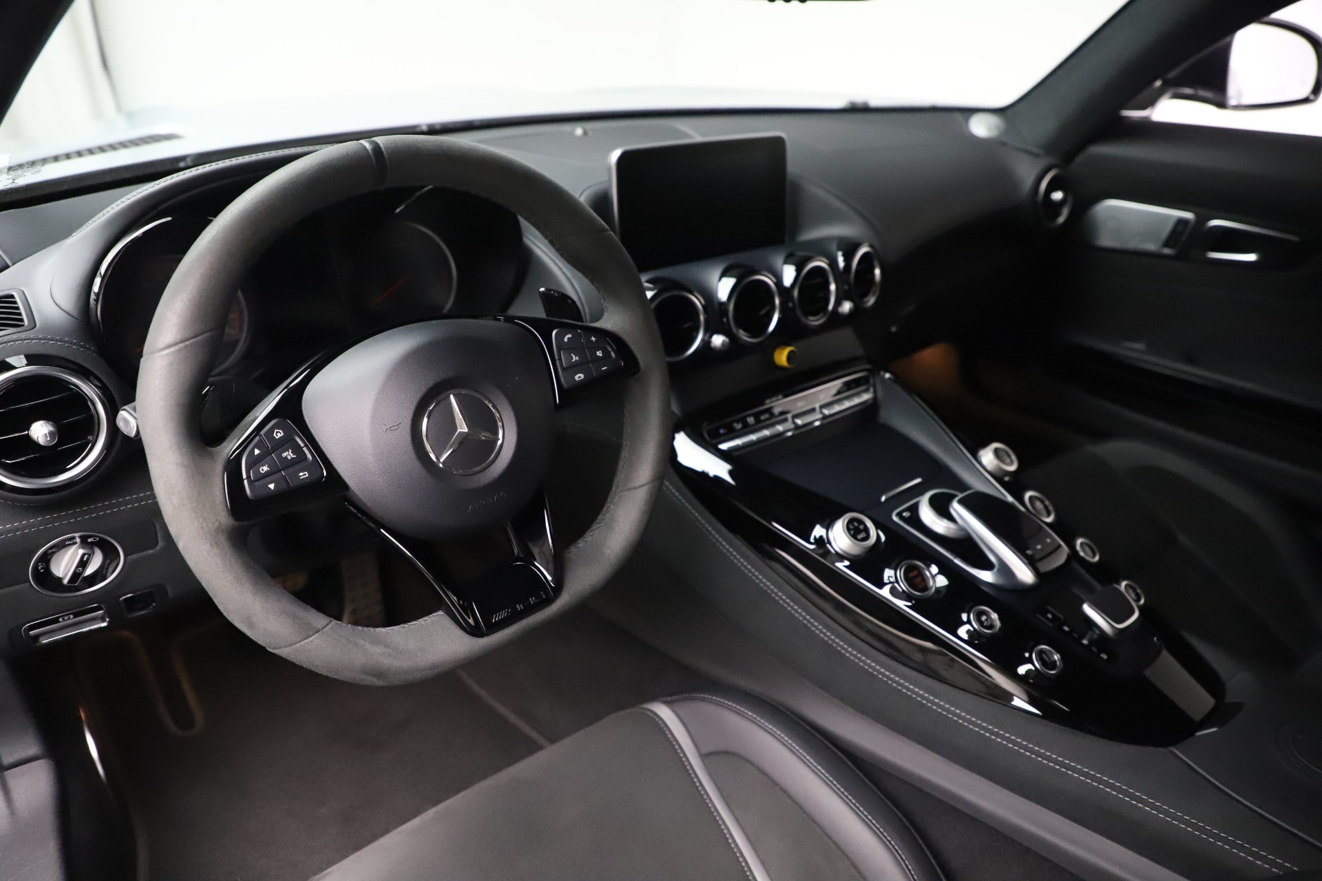 Used-2018-Mercedes-Benz-AMG-GT-R