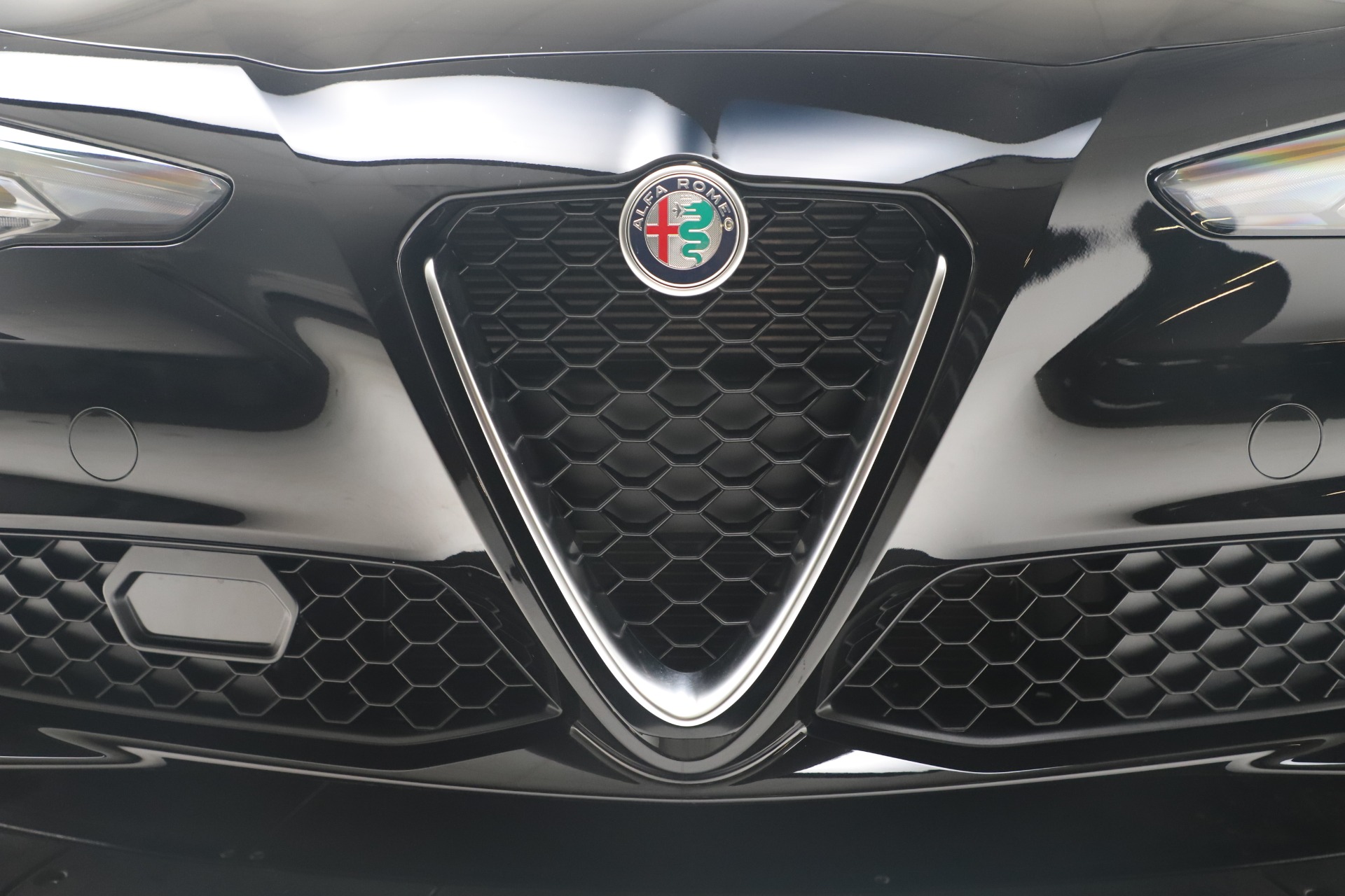 New-2019-Alfa-Romeo-Giulia-Q4