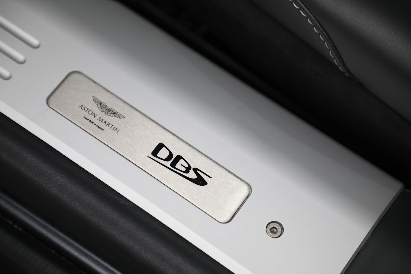 Used-2020-Aston-Martin-DBS-Superleggera-Volante