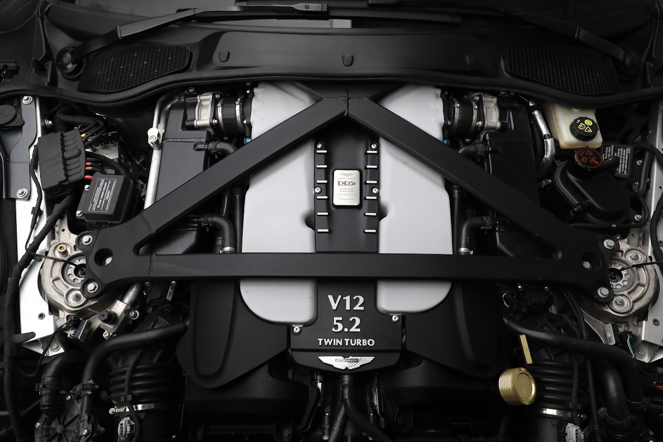 Used-2020-Aston-Martin-DBS-Superleggera-Volante