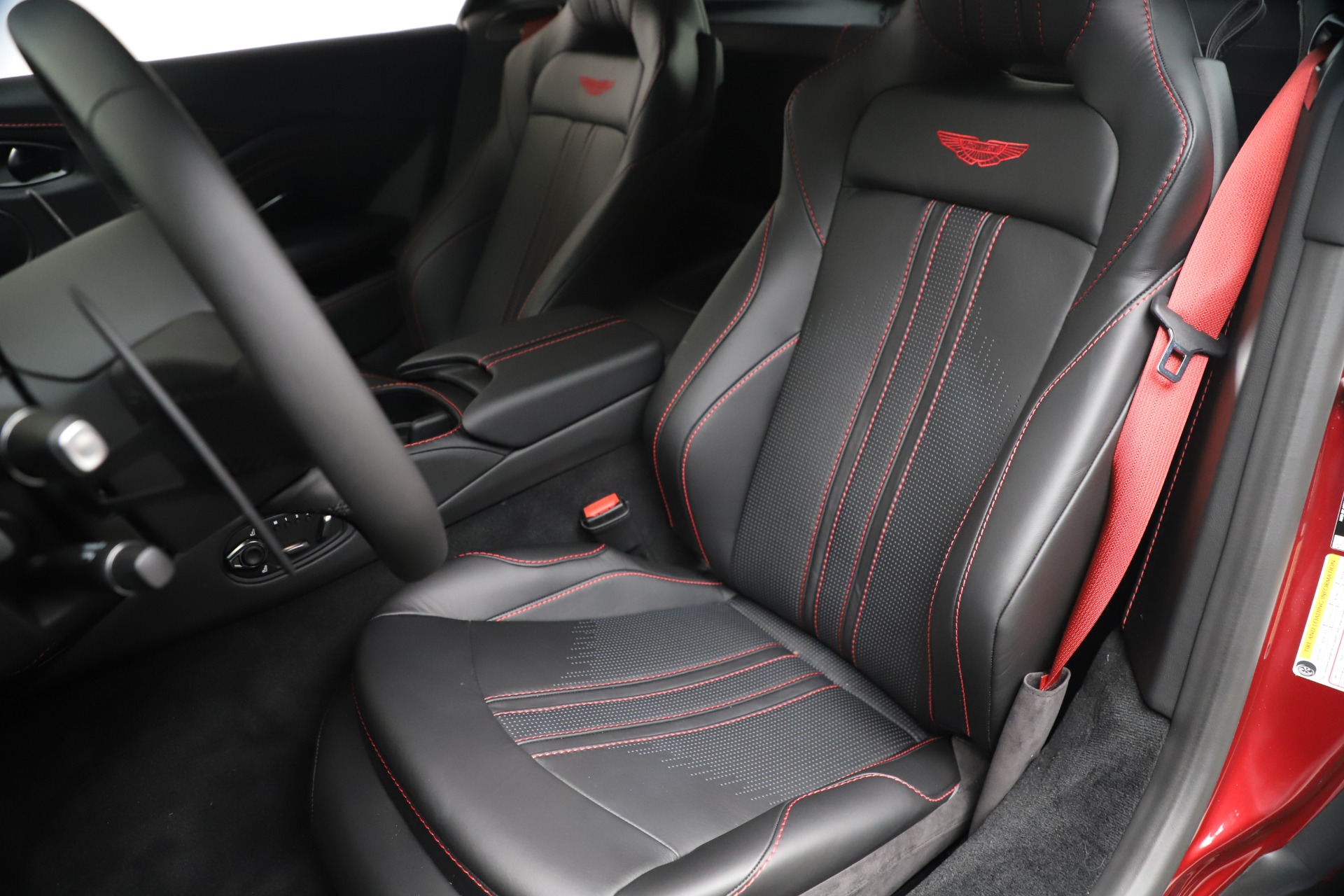 New-2020-Aston-Martin-Vantage-Coupe