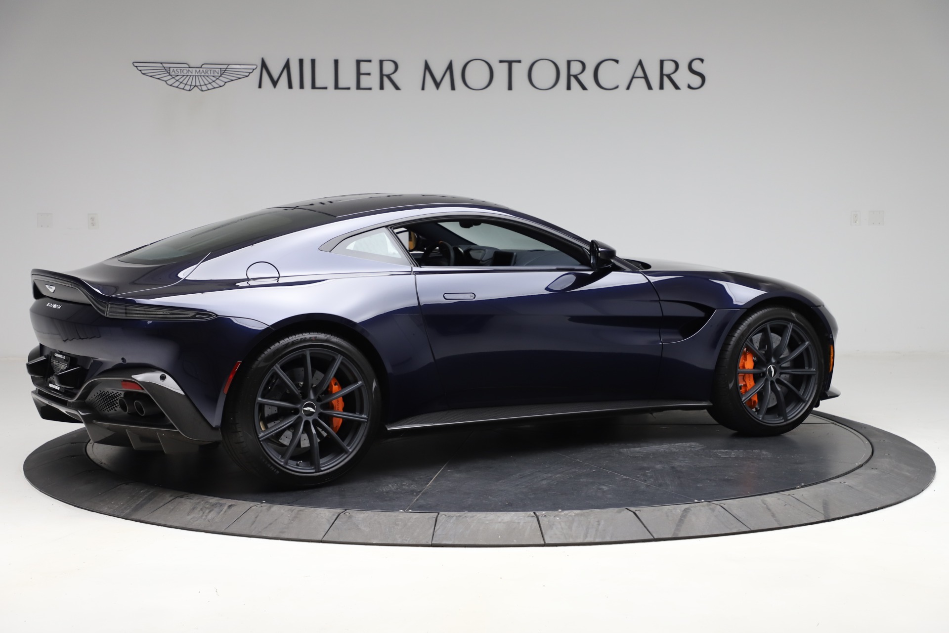New-2020-Aston-Martin-Vantage-AMR-Coupe