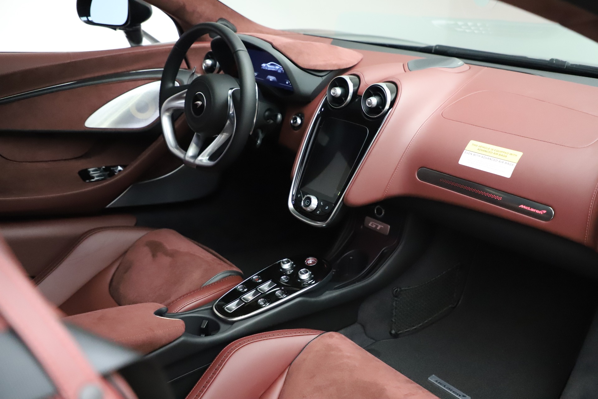 New-2020-McLaren-GT-Pioneer