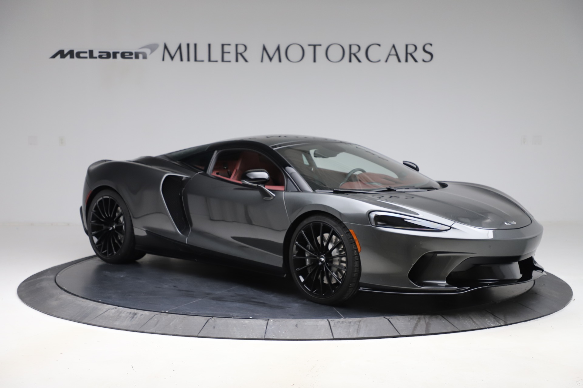 New-2020-McLaren-GT-Pioneer